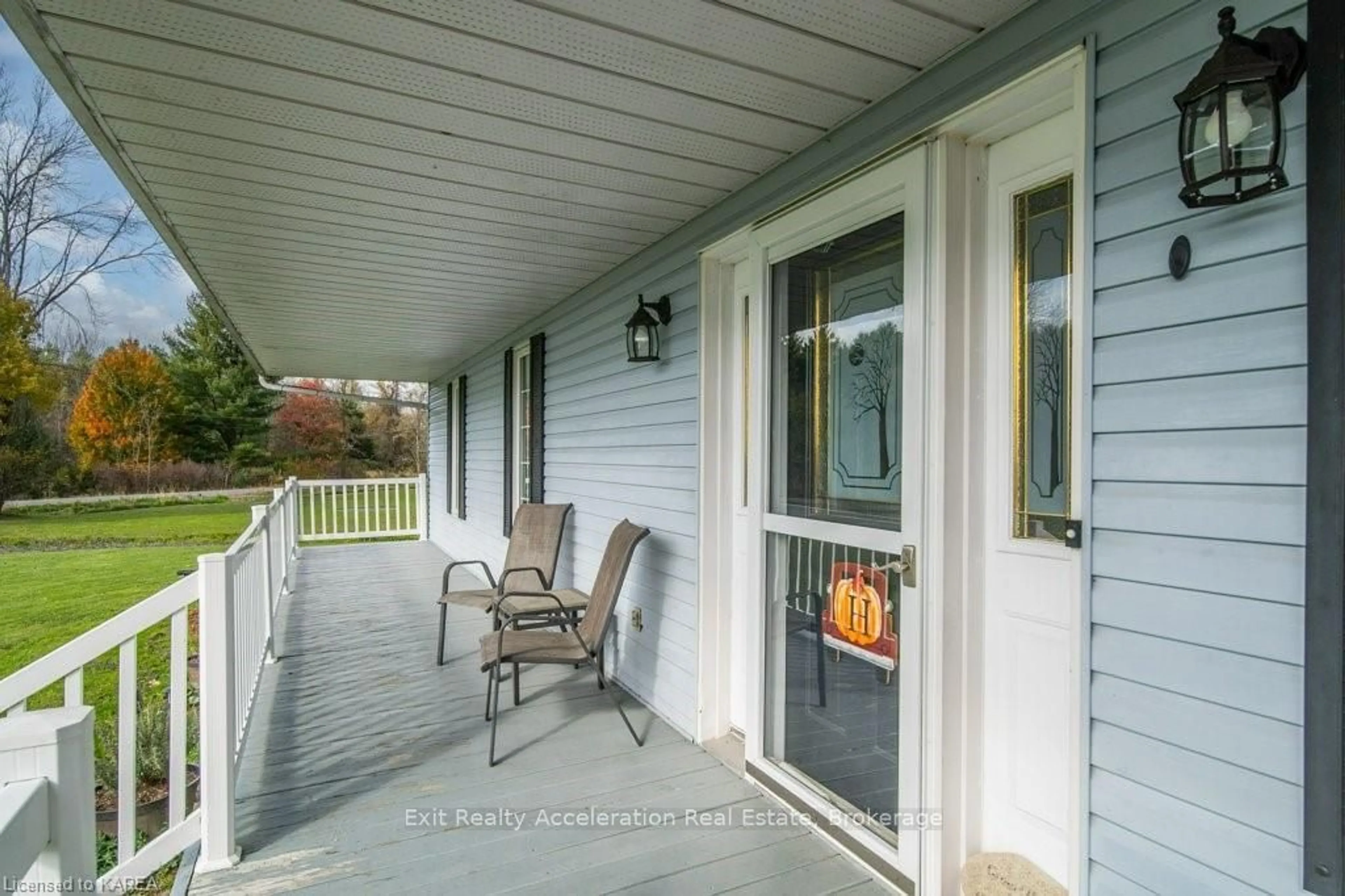 Patio, cottage for 60 PERRY Rd, Greater Napanee Ontario K7R 3K6