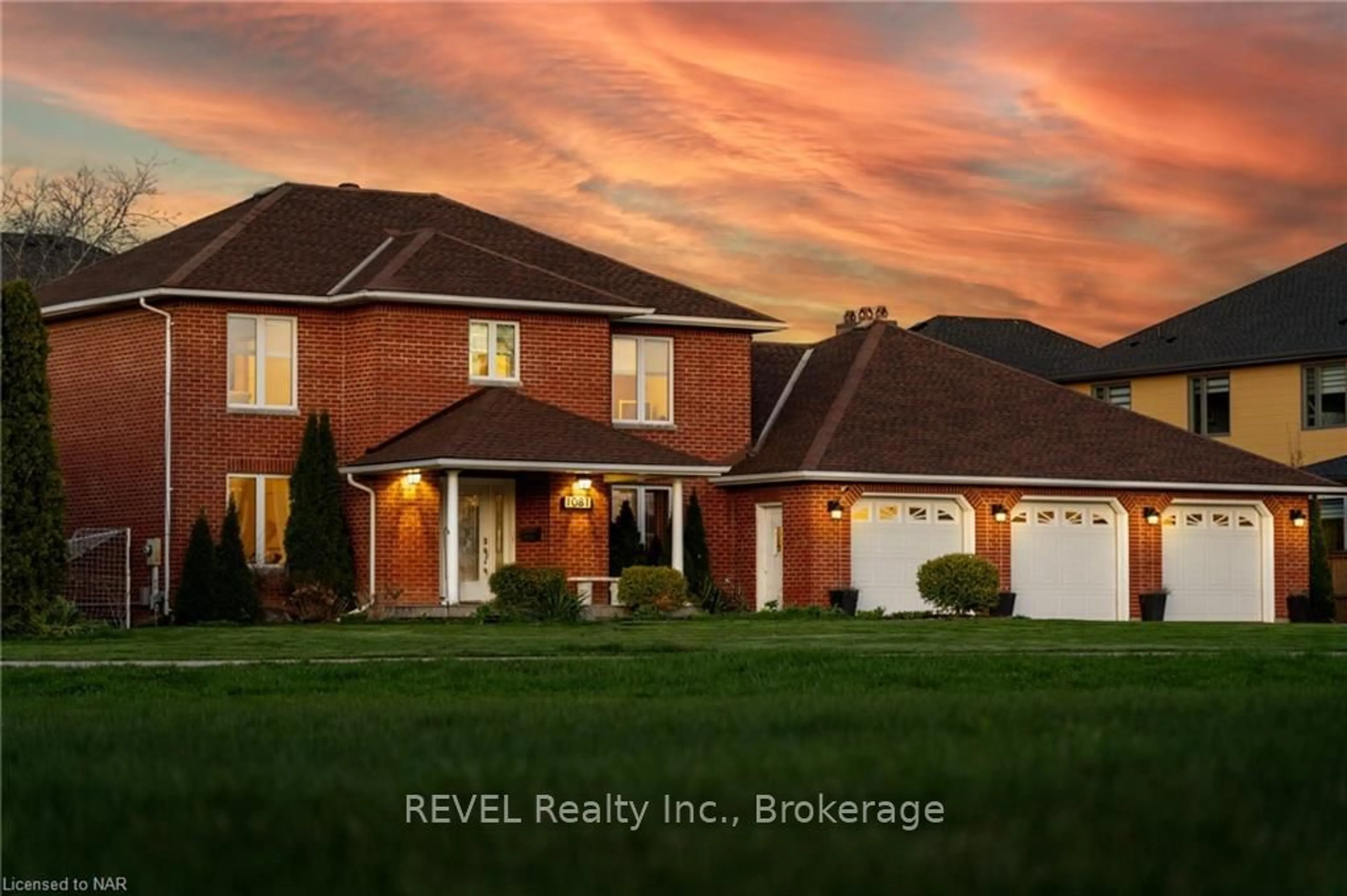 Frontside or backside of a home, the street view for 1081 VANSICKLE Rd, St. Catharines Ontario L2S 2X4