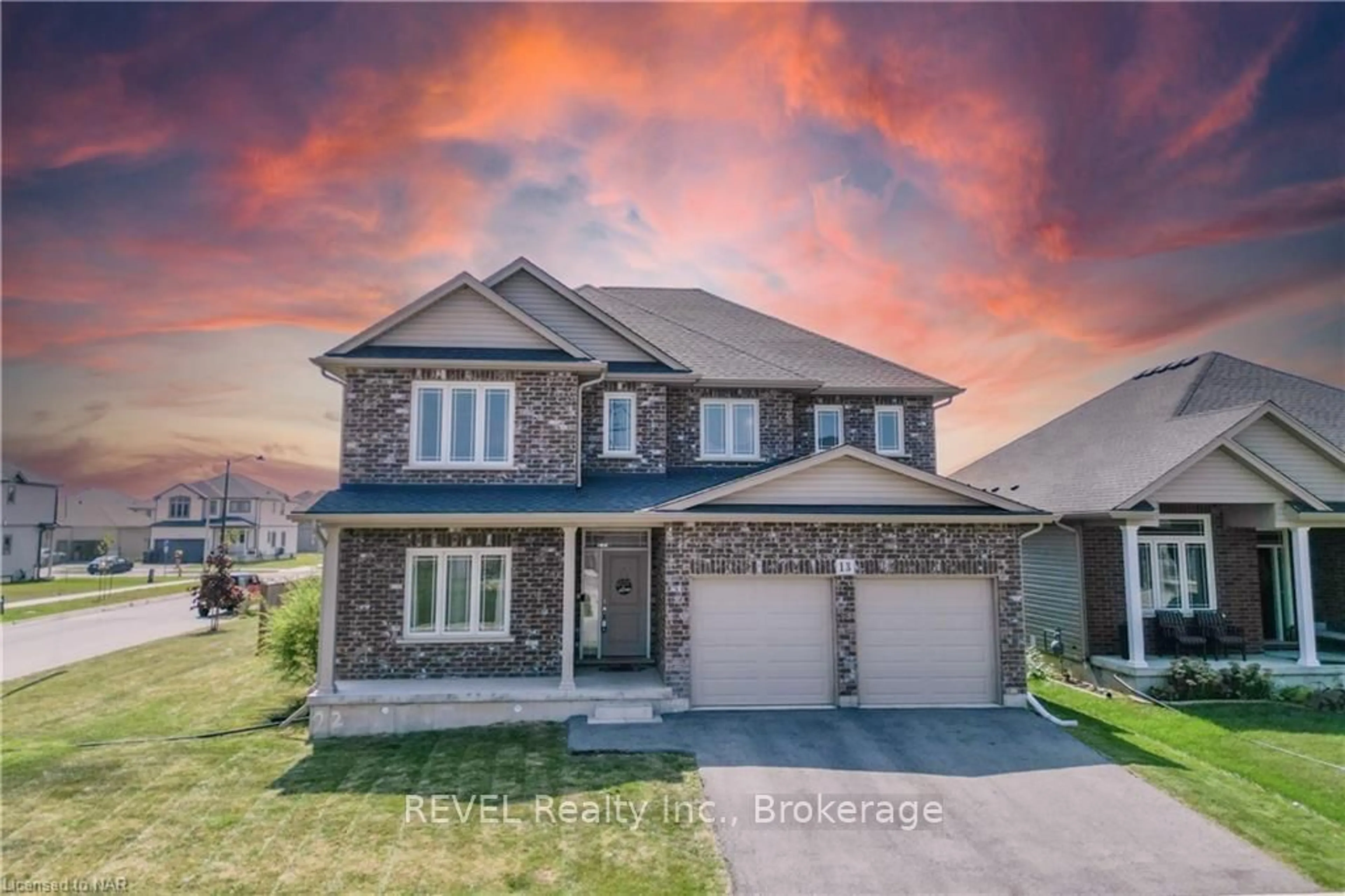 Frontside or backside of a home, the street view for 13 CINNAMON St, Thorold Ontario L2V 0B6