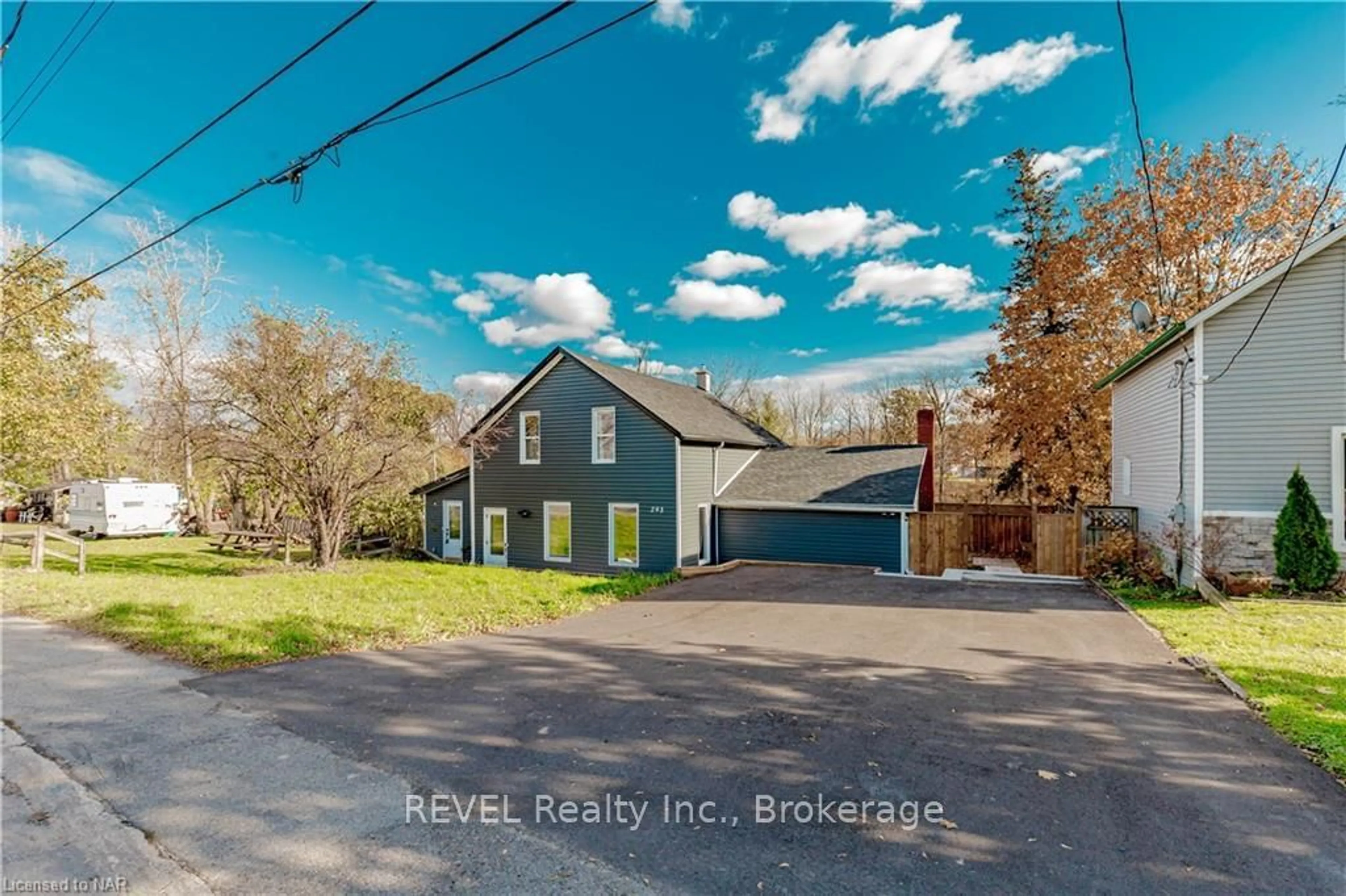 A pic from exterior of the house or condo, cottage for 293 FOUR MILE CREEK Rd, Niagara-on-the-Lake Ontario L0S 1P0