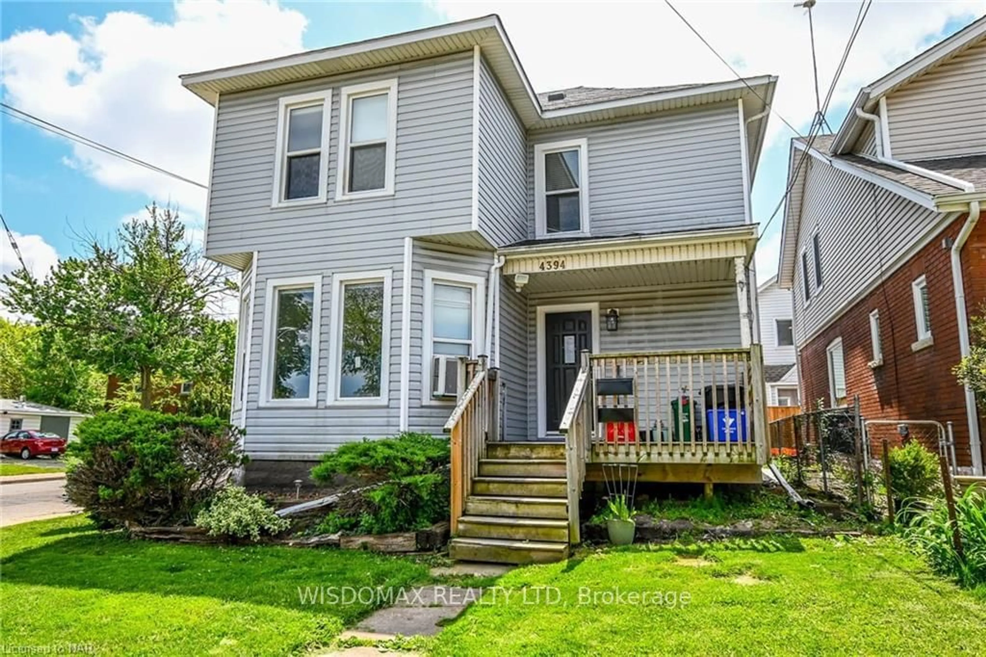 Frontside or backside of a home, cottage for 4394 MORRISON St, Niagara Falls Ontario L2E 2B3