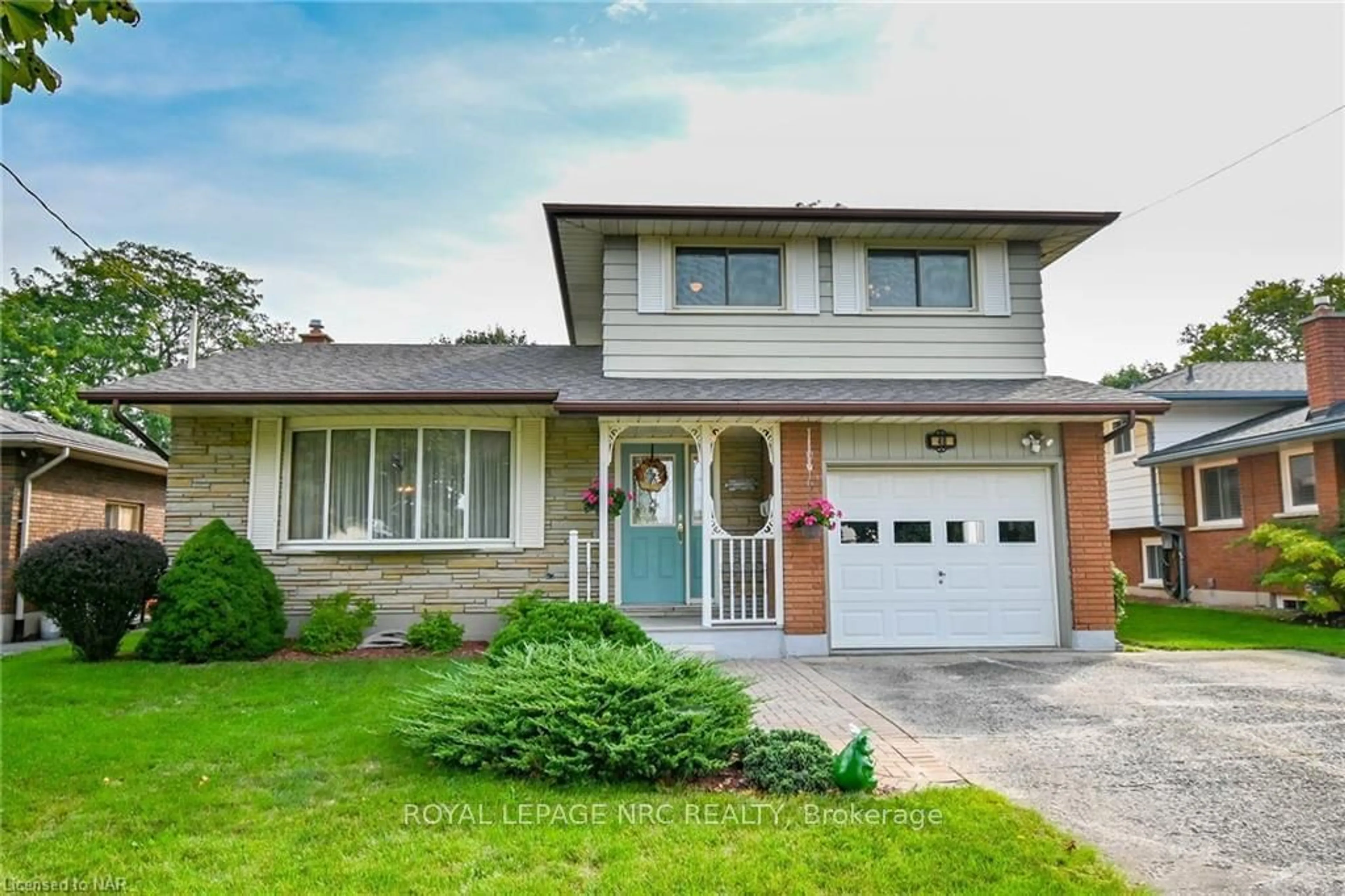 Frontside or backside of a home, cottage for 48 PRINCE CHARLES Dr, St. Catharines Ontario L2N 3Y9