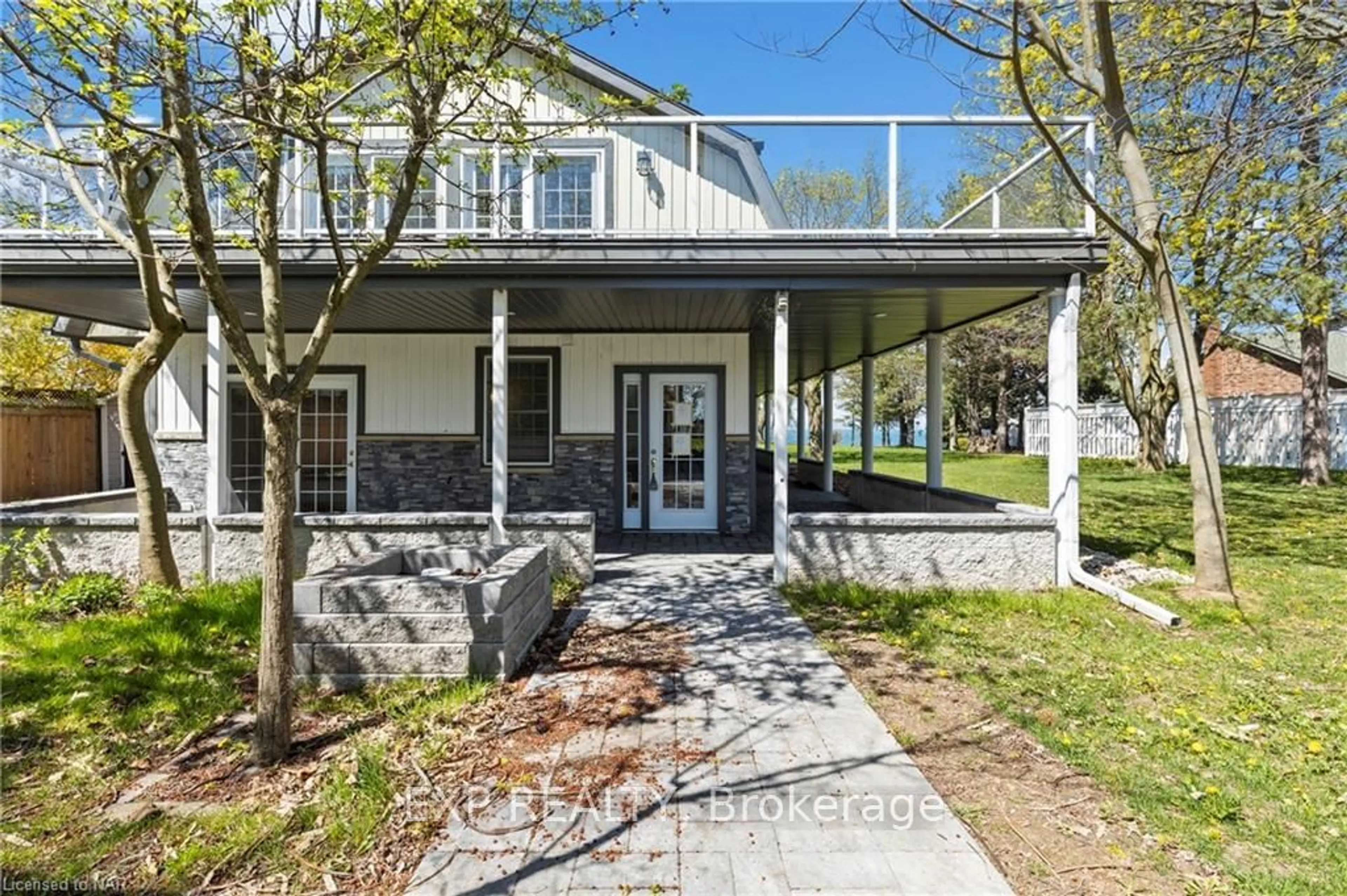 Frontside or backside of a home, cottage for 12 FIRELANE 13A Lane, Niagara-on-the-Lake Ontario L0S 1J0