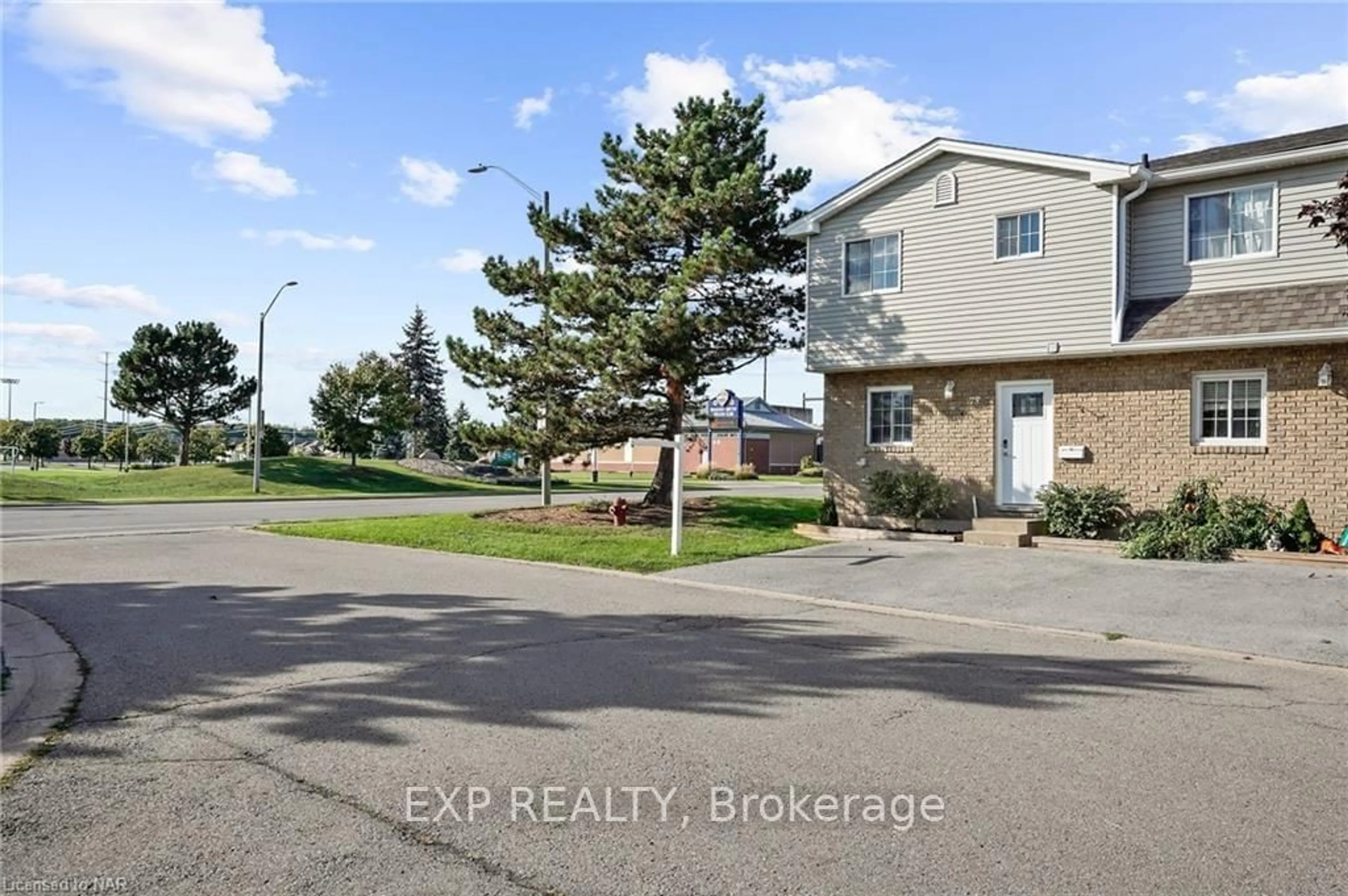 A pic from exterior of the house or condo, the street view for 8141 COVENTRY Rd #75, Niagara Falls Ontario L2H 2X7