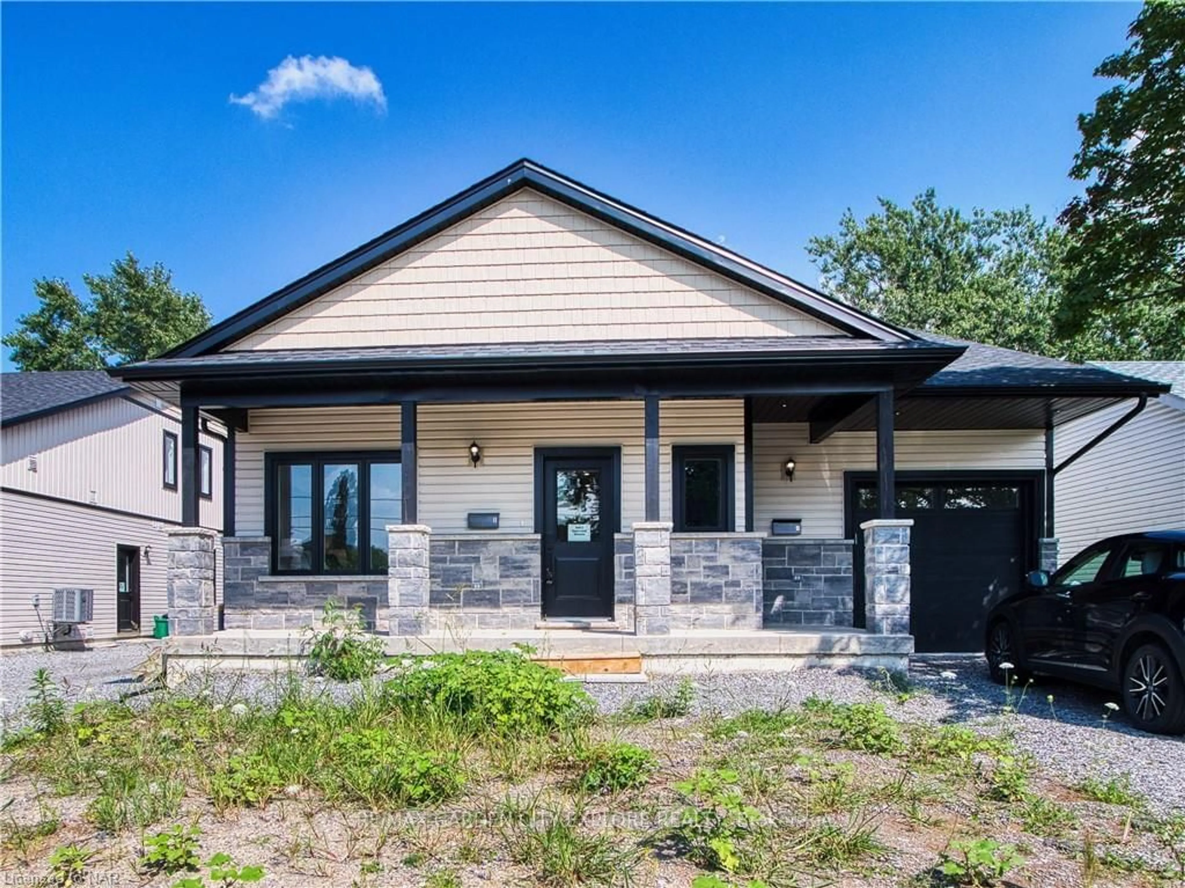 Home with brick exterior material for 13 VALLEY Rd #3, St. Catharines Ontario L2S 1Y7