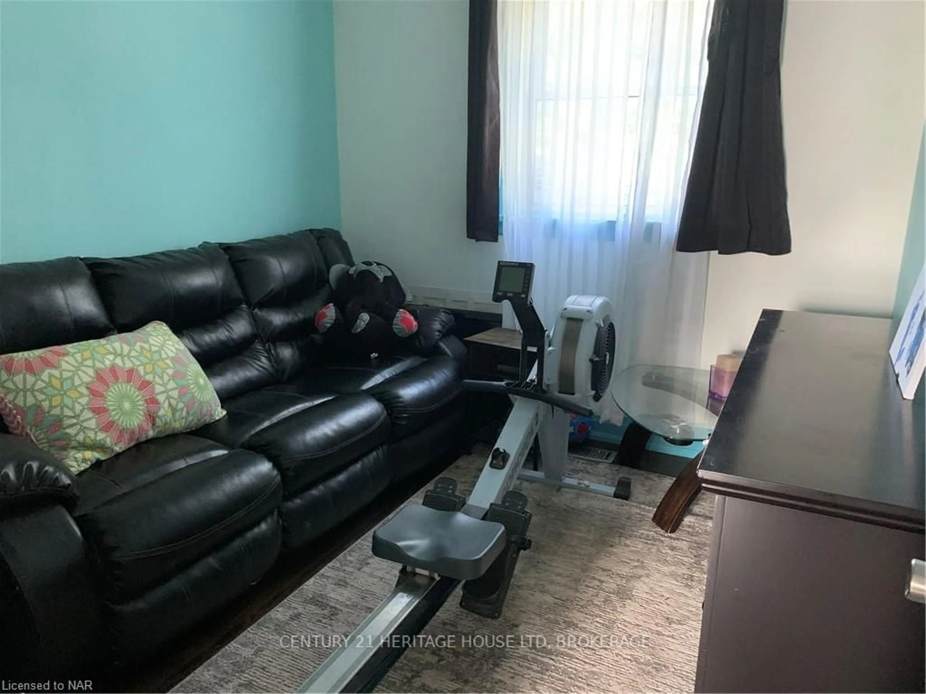 A pic of a room, not visible floor for 67 WAKELIN Terr, St. Catharines Ontario L2M 4K8