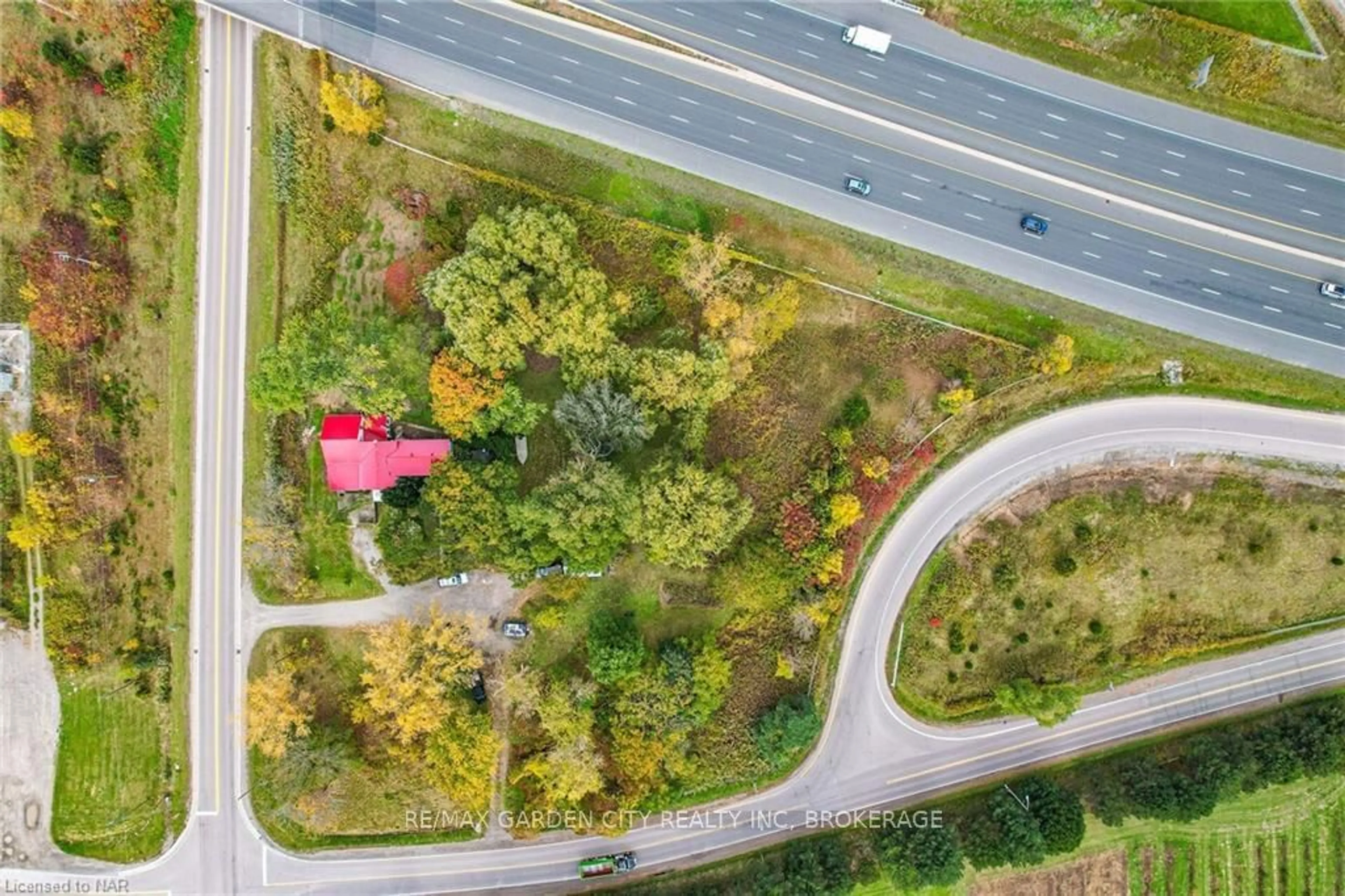 Frontside or backside of a home, the street view for 4477 JORDAN Rd, Lincoln Ontario L0R 1S0