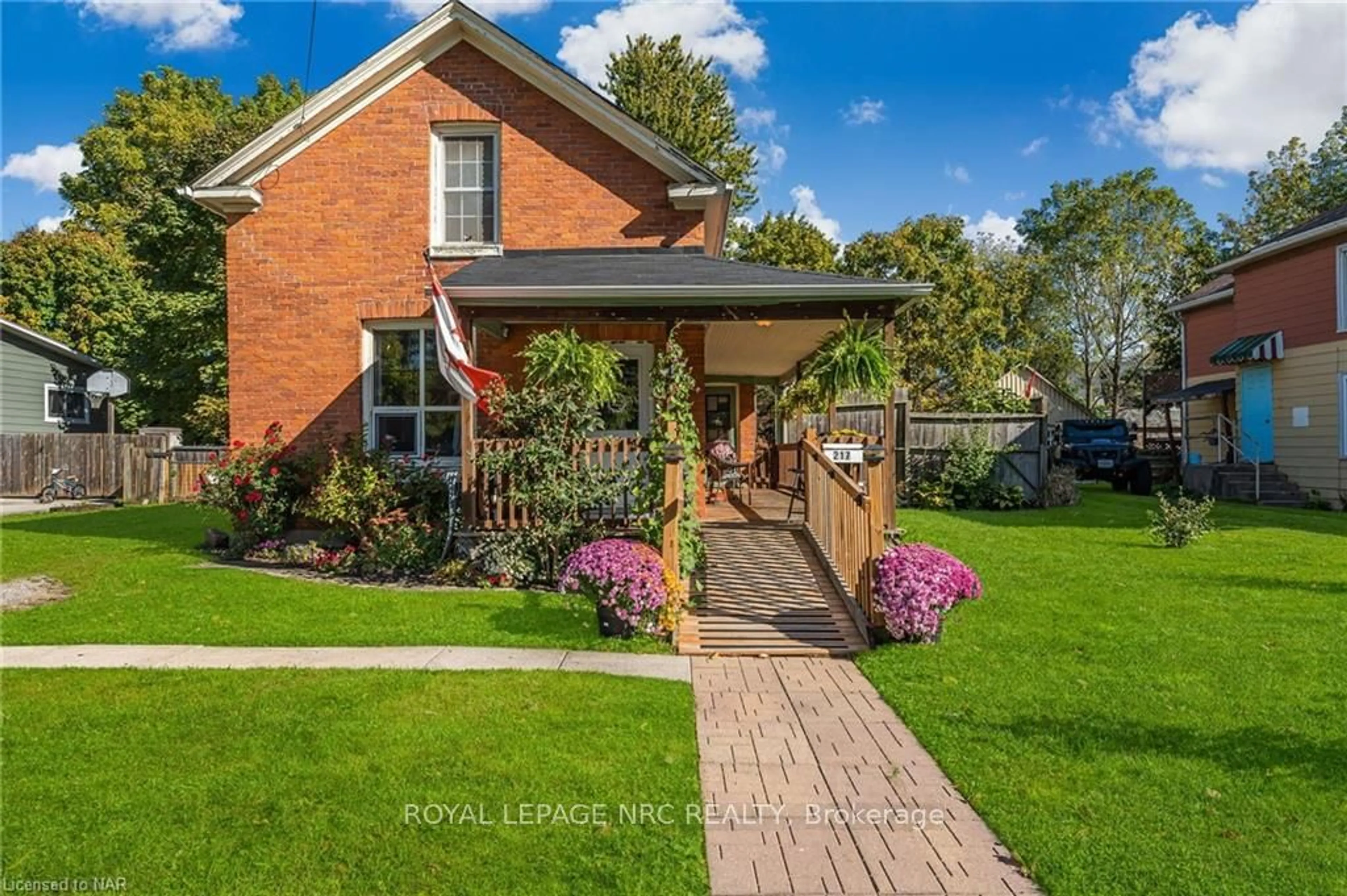 Home with brick exterior material for 217 FOREST St Ontario N1A 1P2