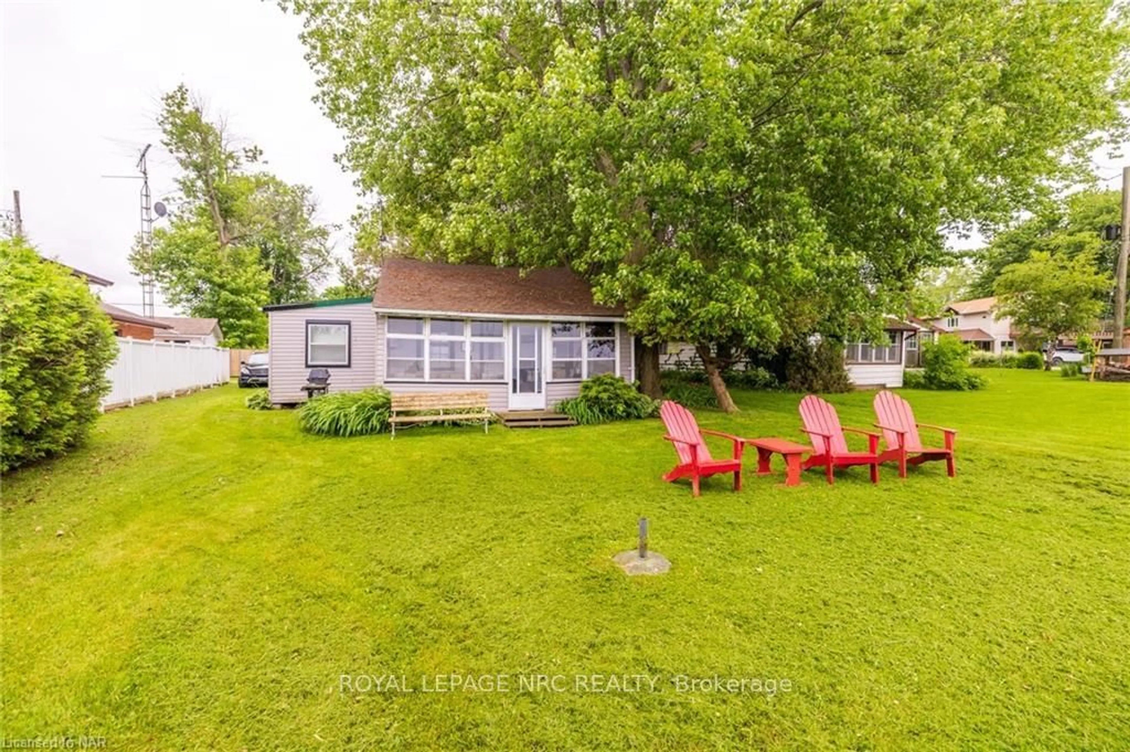 Patio, the fenced backyard for 6 FIRELANE 14D Rd, Niagara-on-the-Lake Ontario L0S 1J0