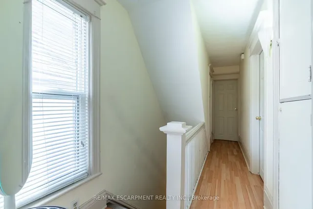 Additional property image - 354 CUMBERLAND Ave