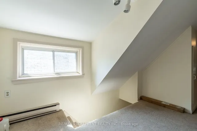 Additional property image - 354 CUMBERLAND Ave