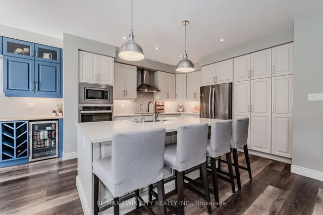 Additional property image - 842 Robert Ferrie Dr