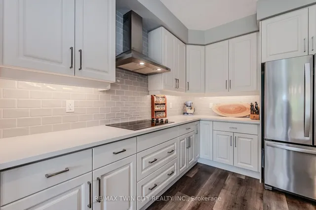 Additional property image - 842 Robert Ferrie Dr
