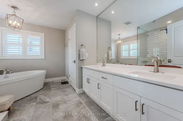 Additional property image - 842 Robert Ferrie Dr
