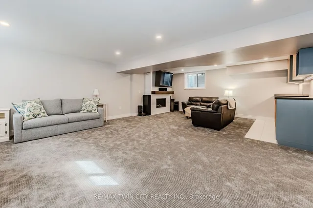 Additional property image - 842 Robert Ferrie Dr