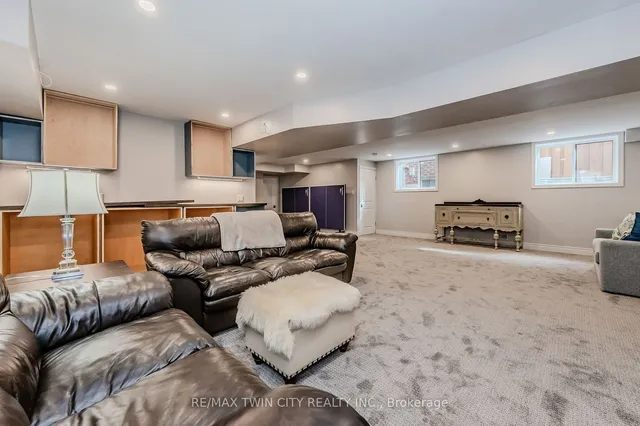 Additional property image - 842 Robert Ferrie Dr