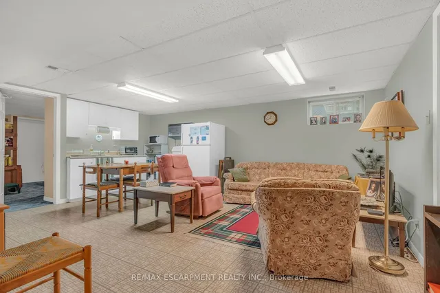 Additional property image - 82 Rymal Rd