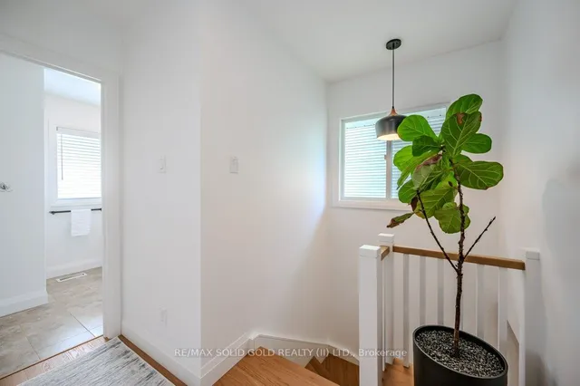 Additional property image - 131 Wood St