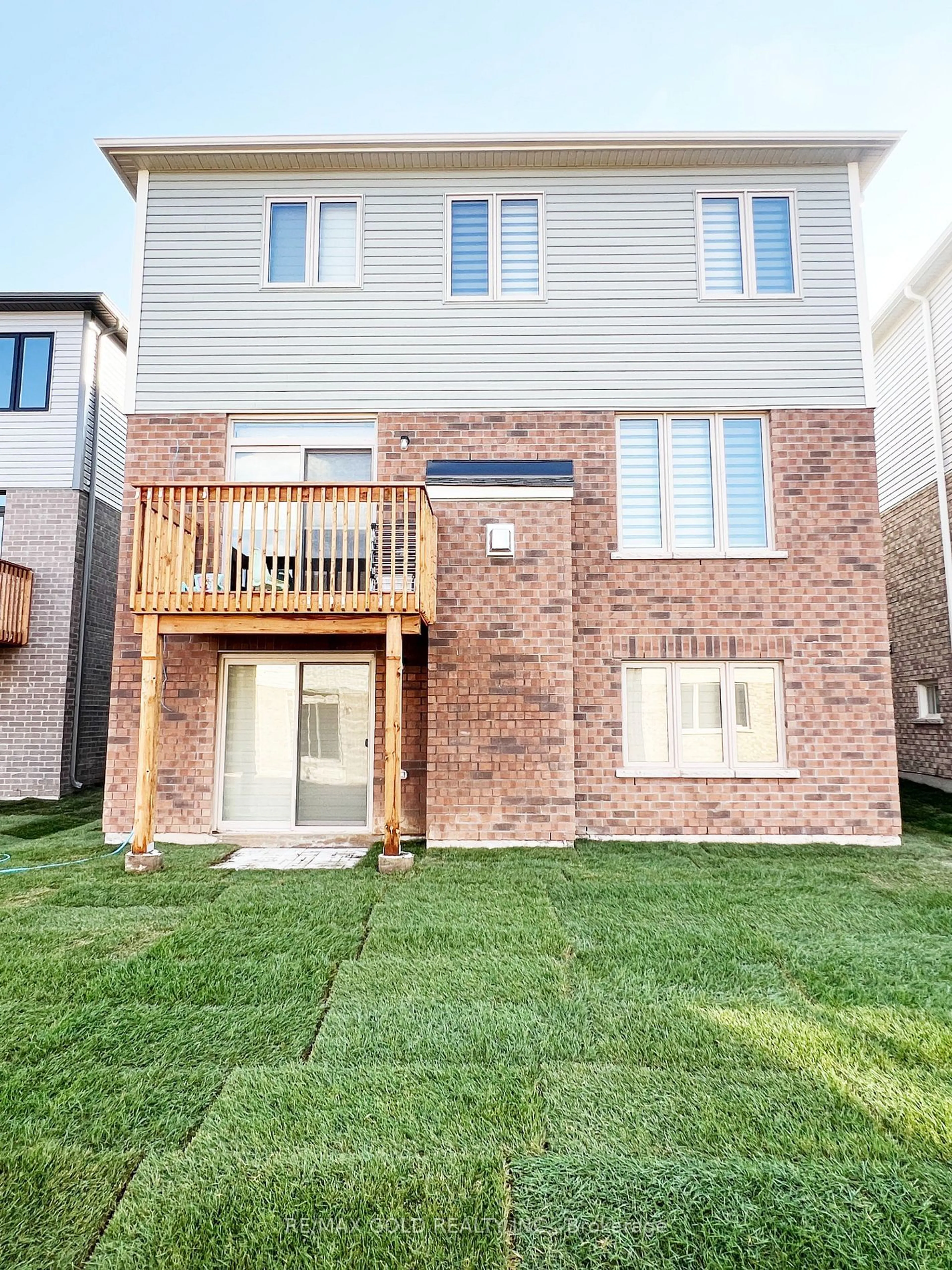 A pic from exterior of the house or condo, the fenced backyard for 32 Ford St, Brant Ontario N3L 0M6