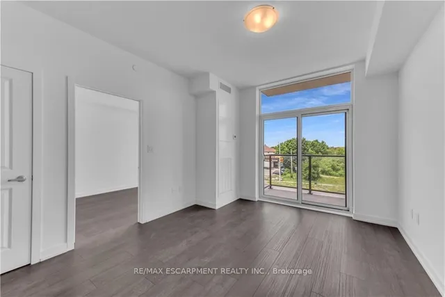Additional property image - 460 Dundas St Unit 308