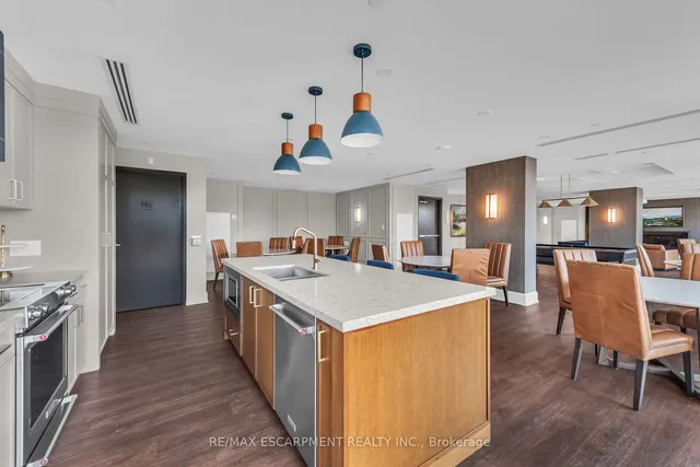 Additional property image - 460 Dundas St Unit 308