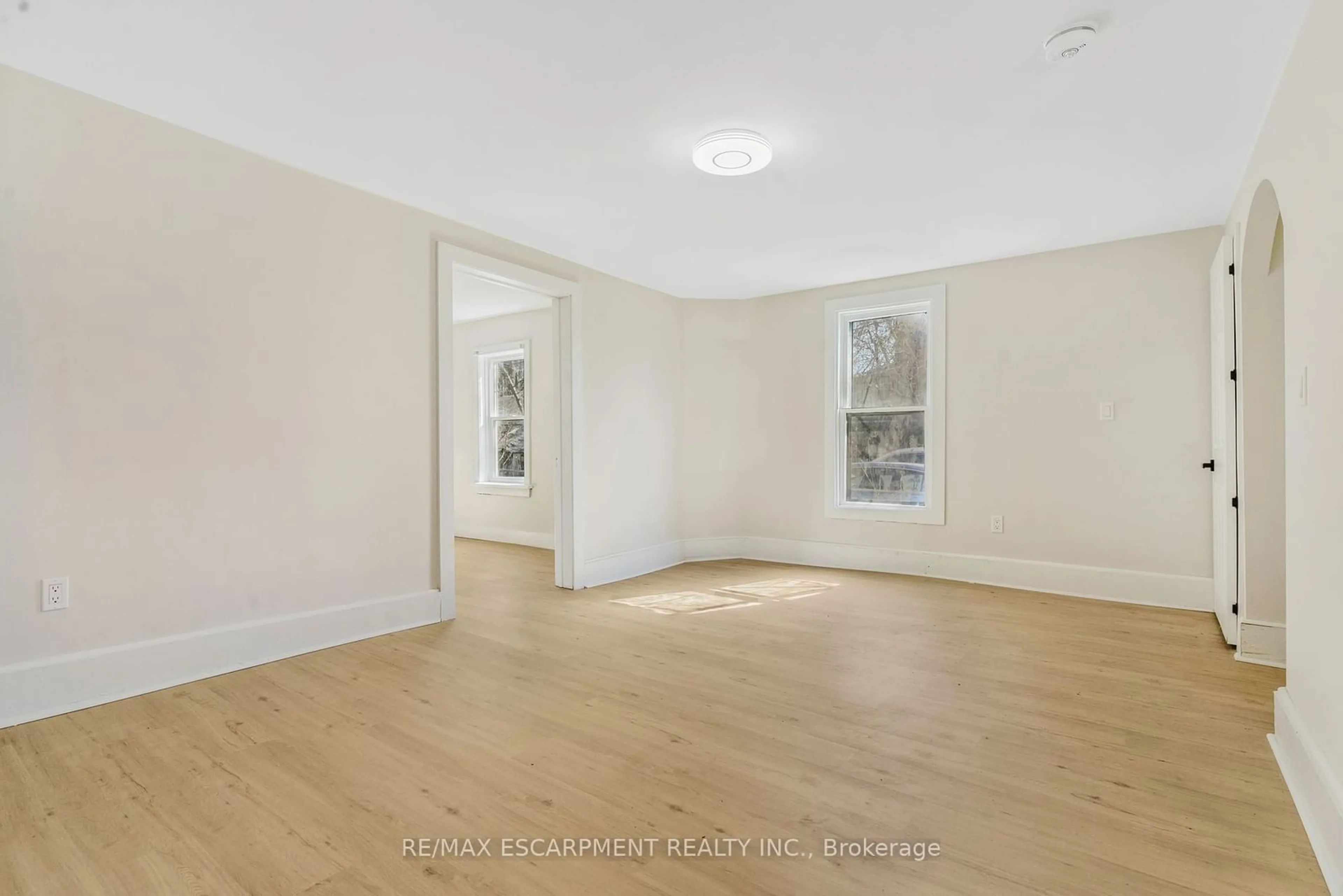 A pic of a room, wood floors for 16 Albert St, Welland Ontario L3B 4L2