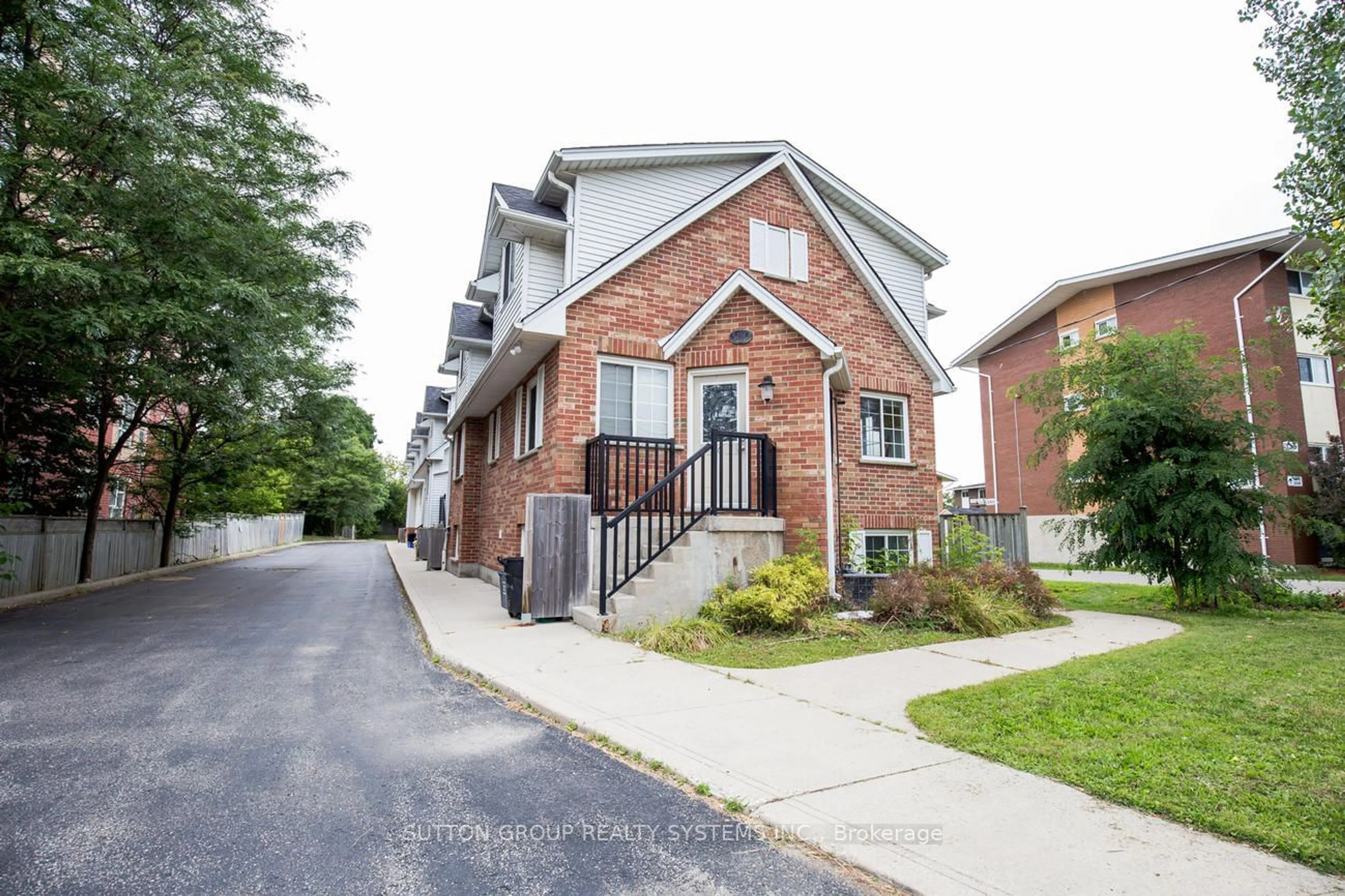 A pic from exterior of the house or condo, the street view for 360 Erb St, Waterloo Ontario N2L 1W6