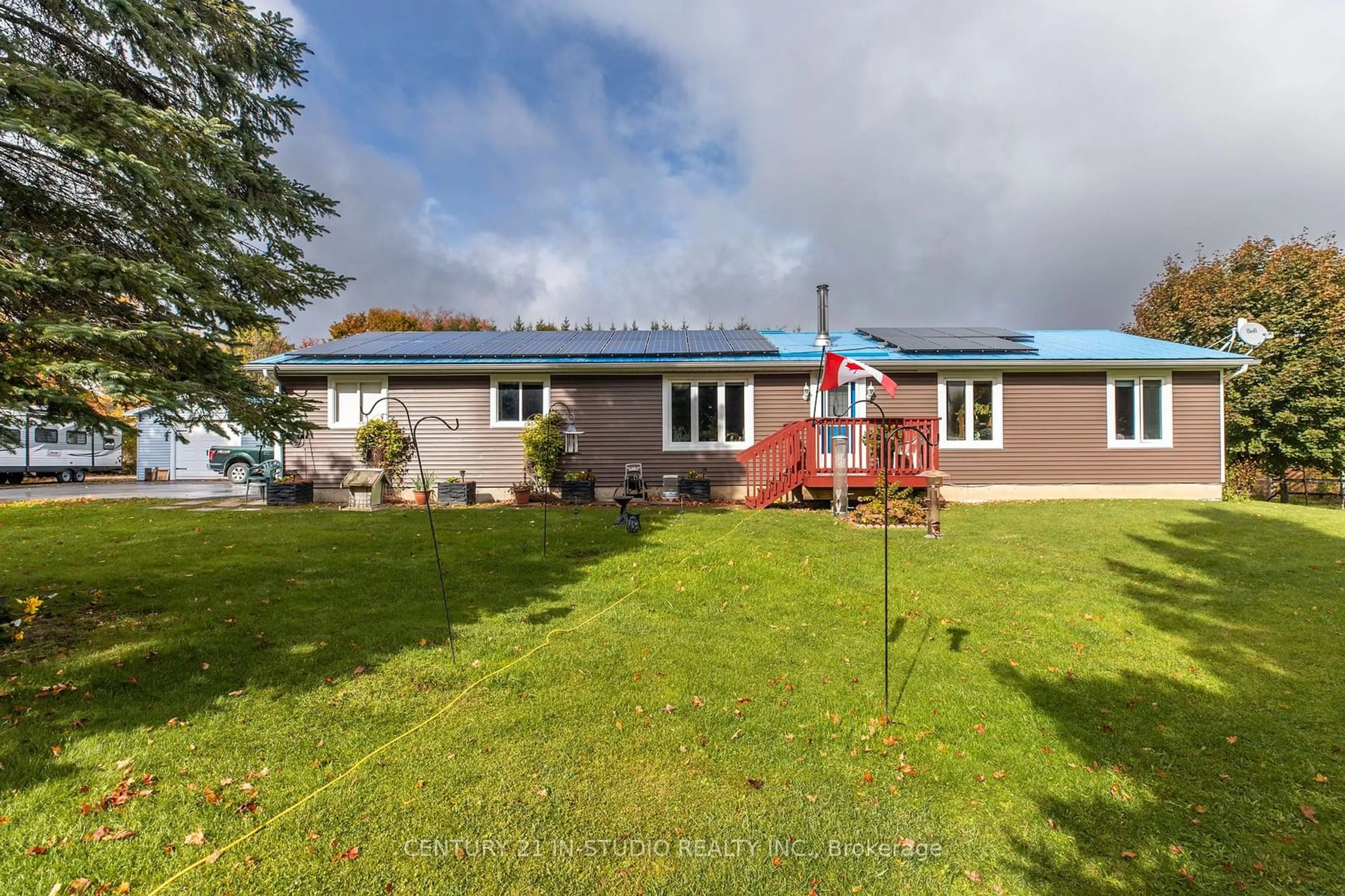 Frontside or backside of a home, cottage for 582815 Sideroad 9B, Chatsworth Ontario N0H 2V0