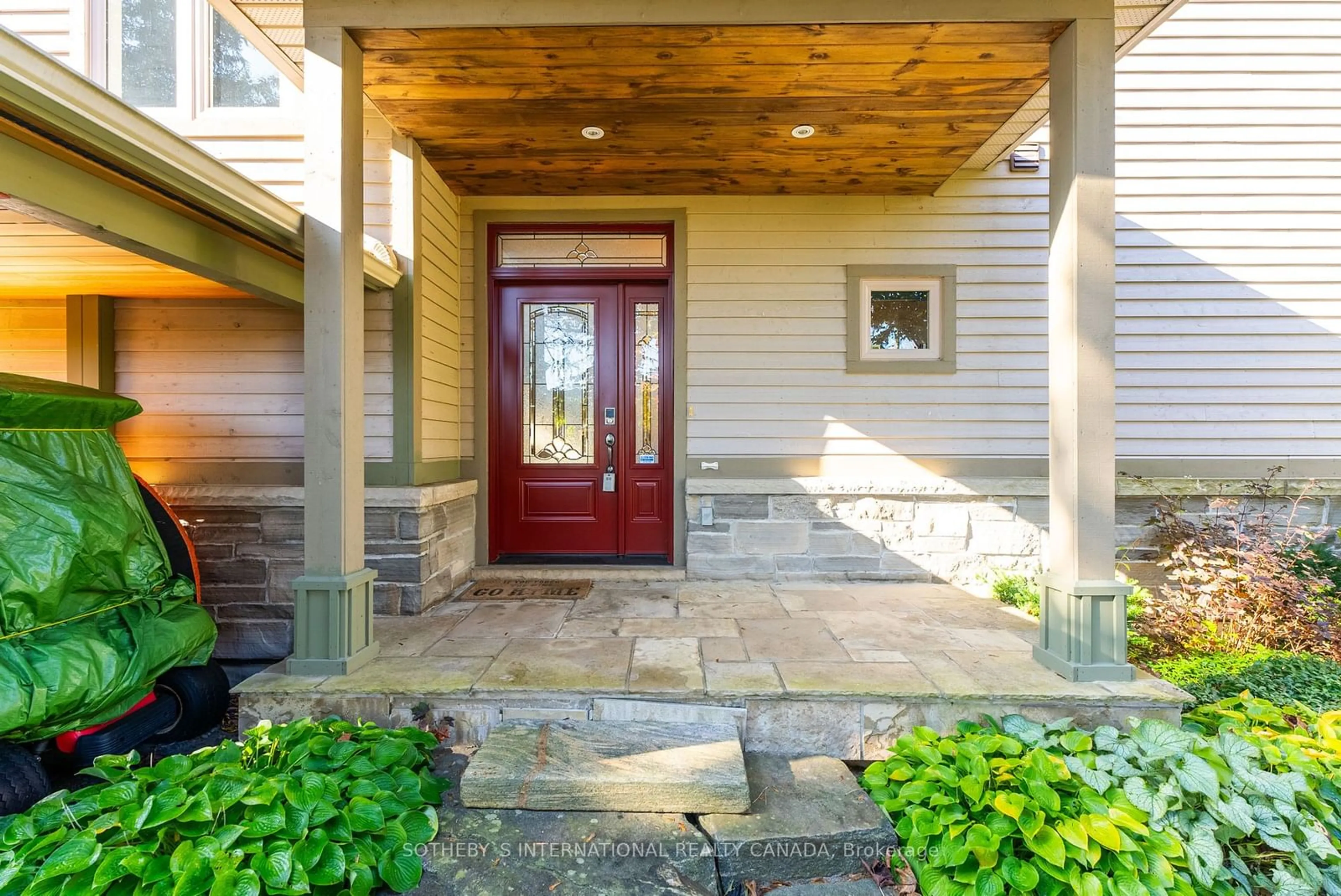 Indoor entryway, wood floors for 1 Donald Dr, Muskoka Lakes Ontario P0B 1J0