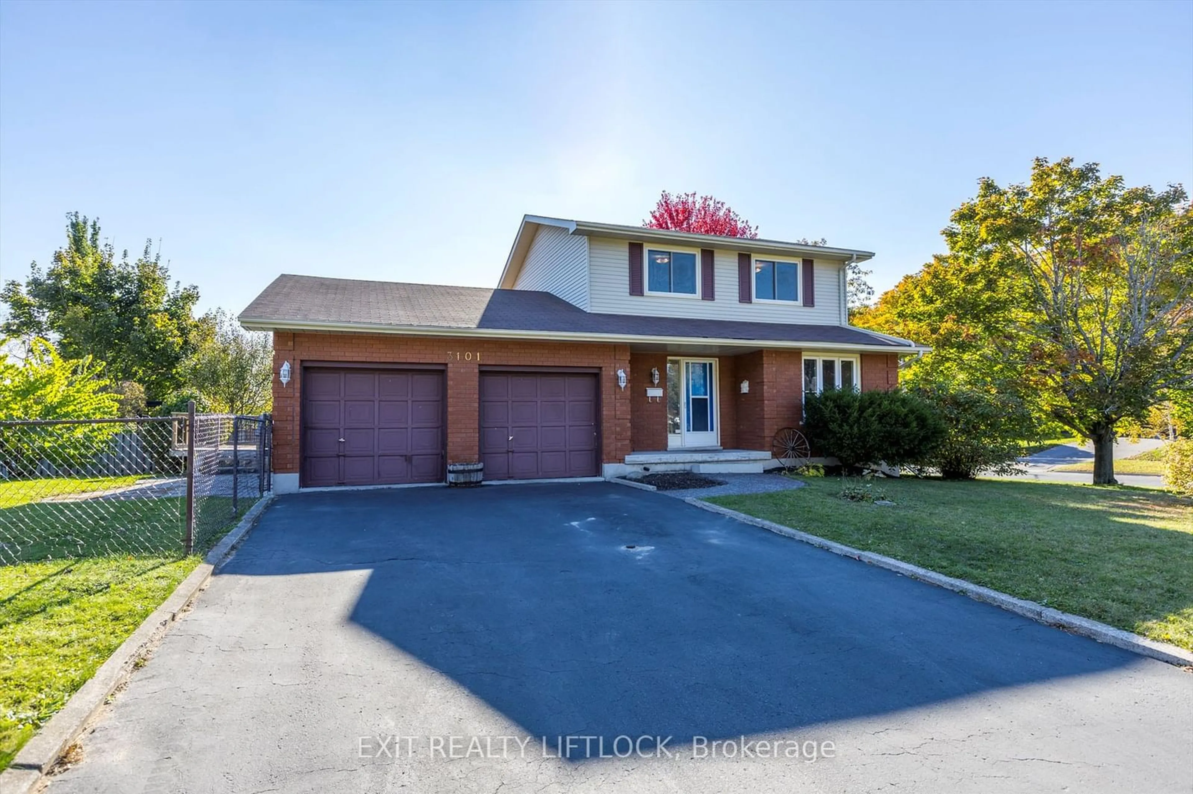 Frontside or backside of a home, the street view for 3101 Jennifer Dr, Peterborough Ontario K9L 1X5