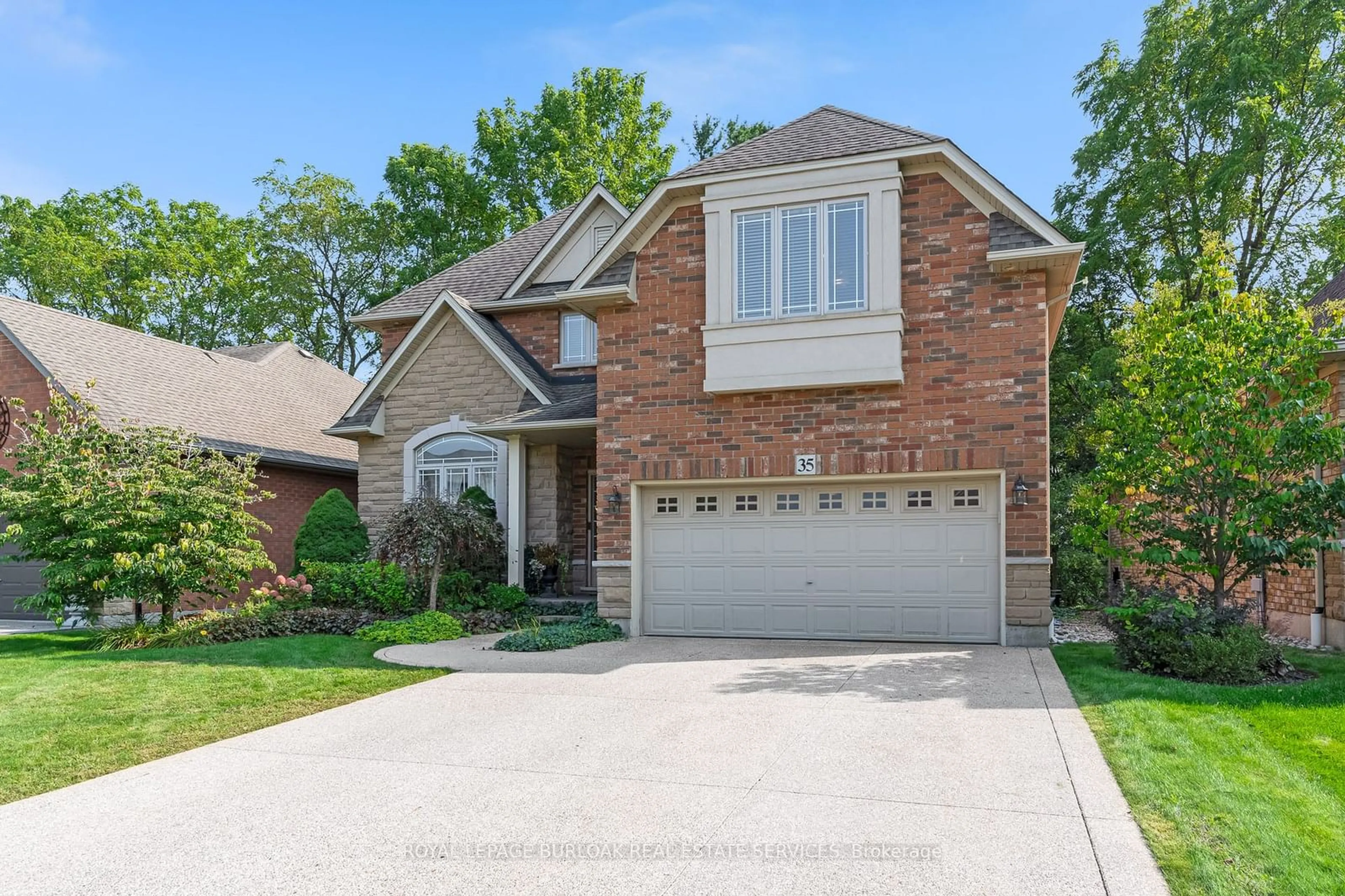 Frontside or backside of a home, the street view for 35 Oldmill Rd, Hamilton Ontario L9G 5E2