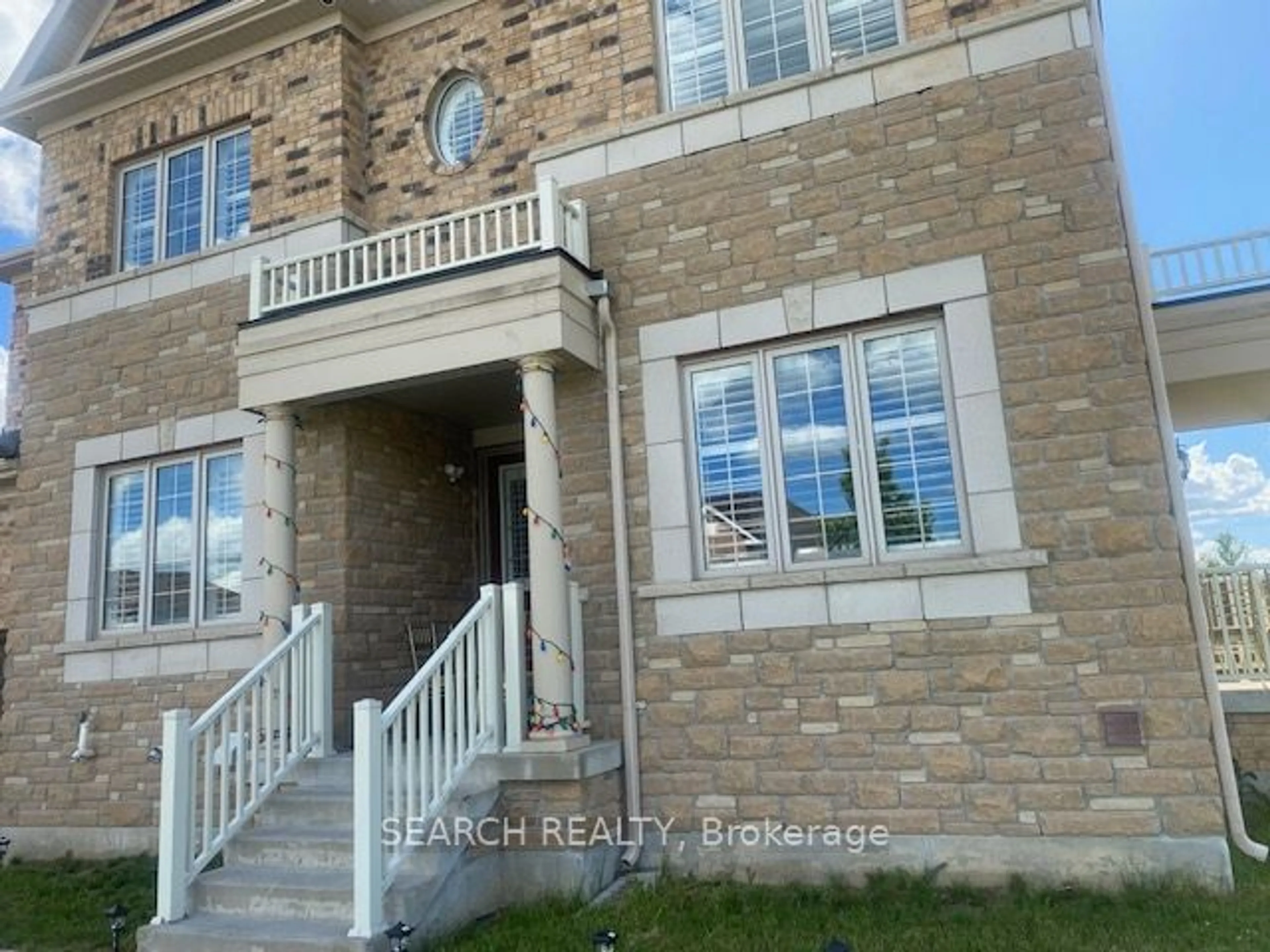 A pic from exterior of the house or condo, the front or back of building for 2 Anderson Ave, Mono Ontario L9W 6W7