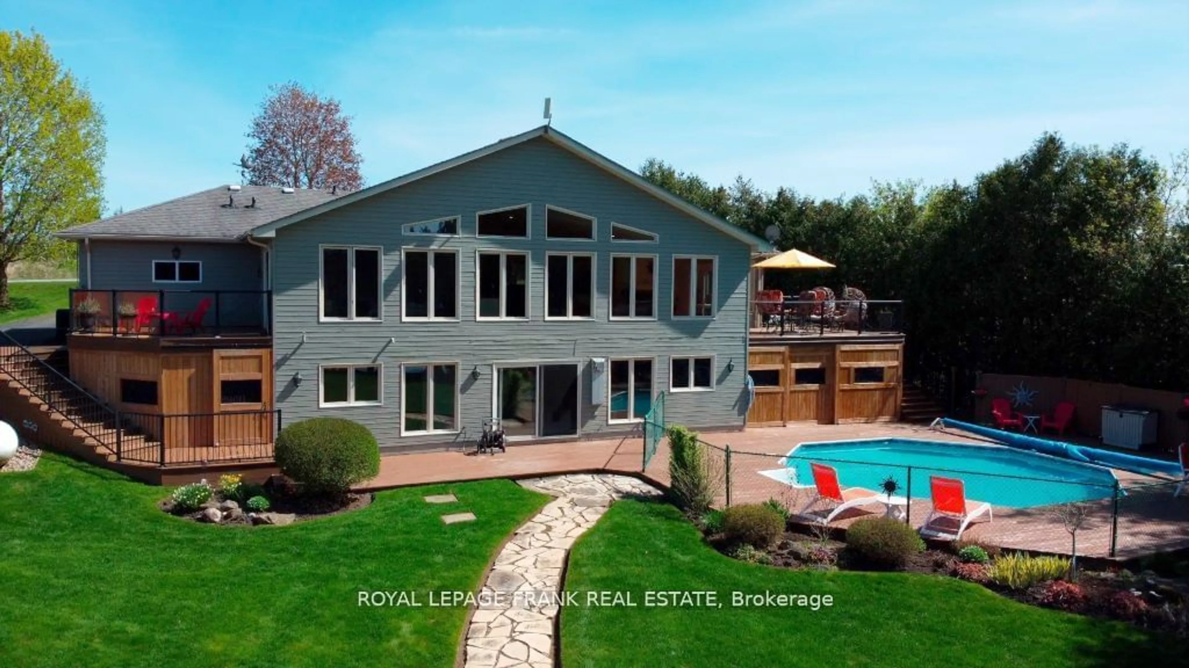 Frontside or backside of a home, cottage for 36 Southshore Rd, Kawartha Lakes Ontario K0L 2W0