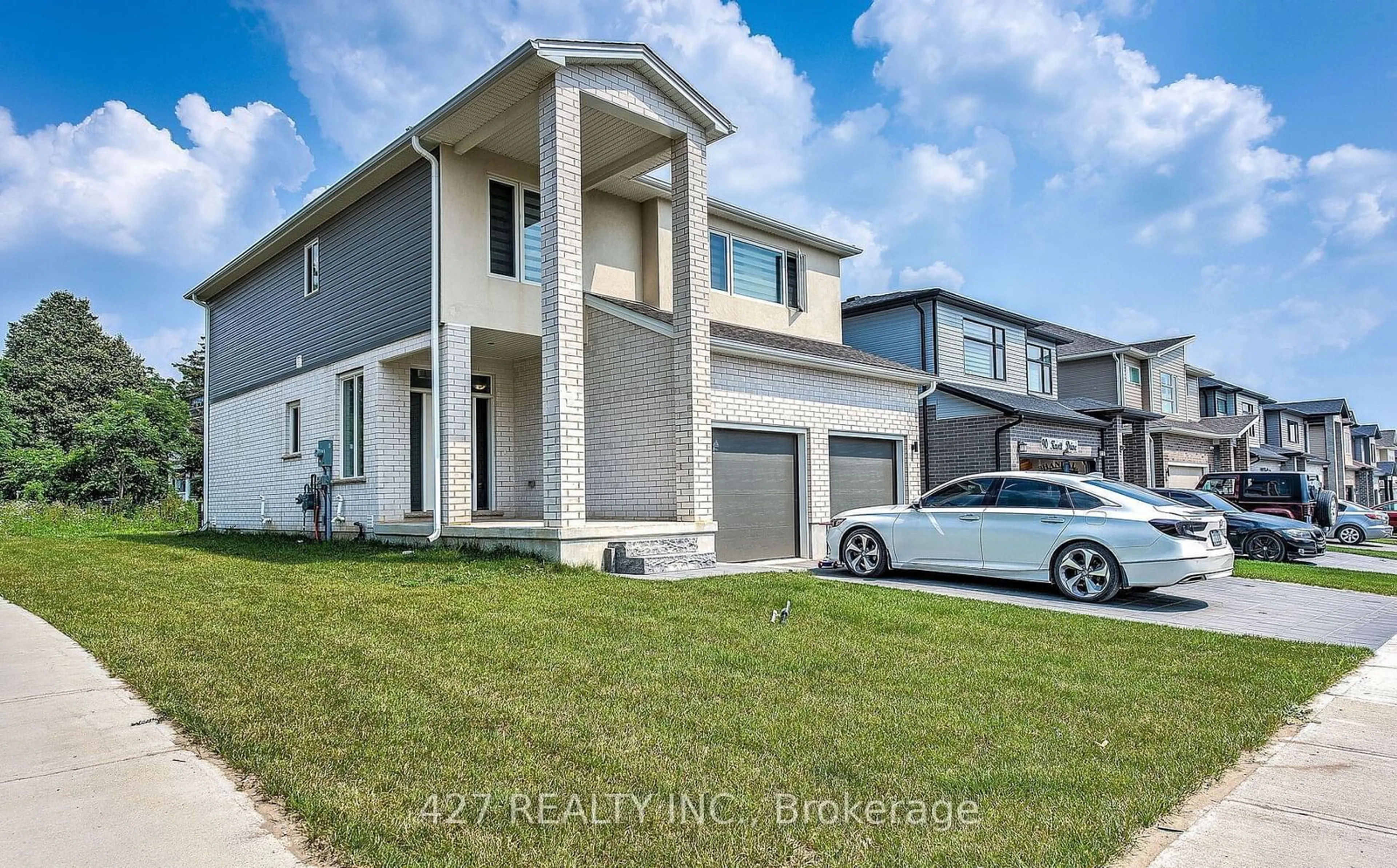 Frontside or backside of a home, the street view for 84 Knott Dr, London Ontario N6L 1K3