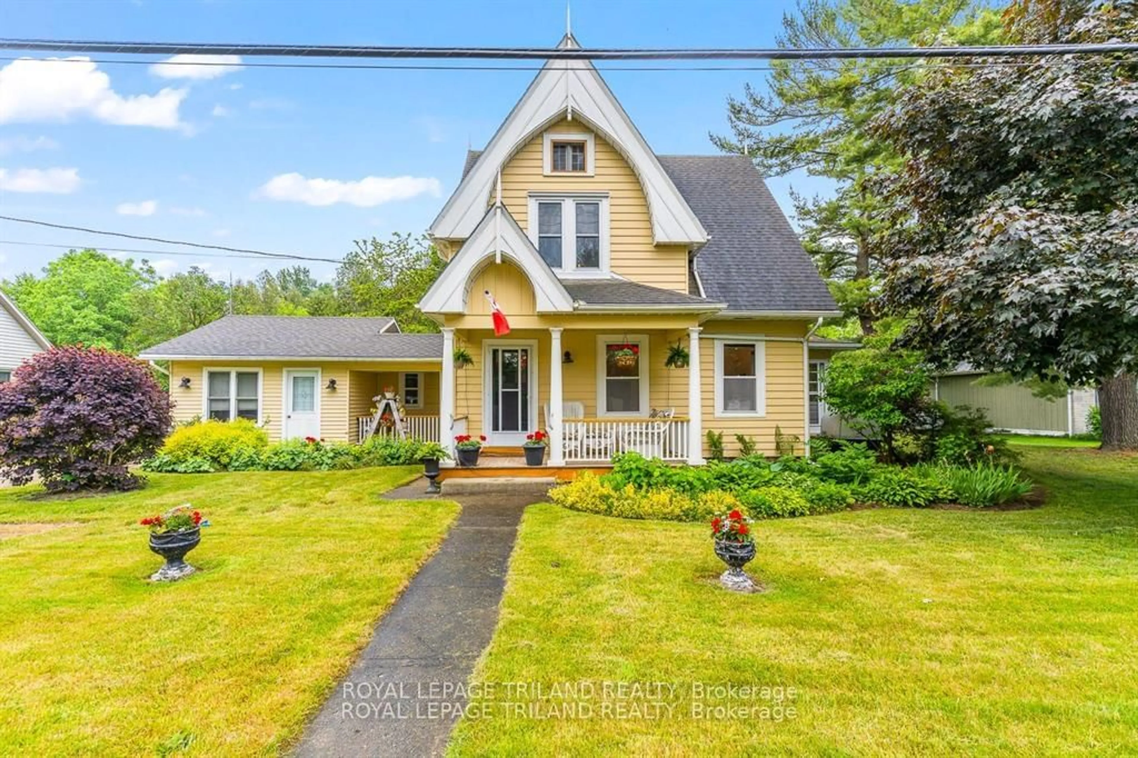 Frontside or backside of a home, cottage for 303022 Grey Road 15, Meaford Ontario N0H 1B0