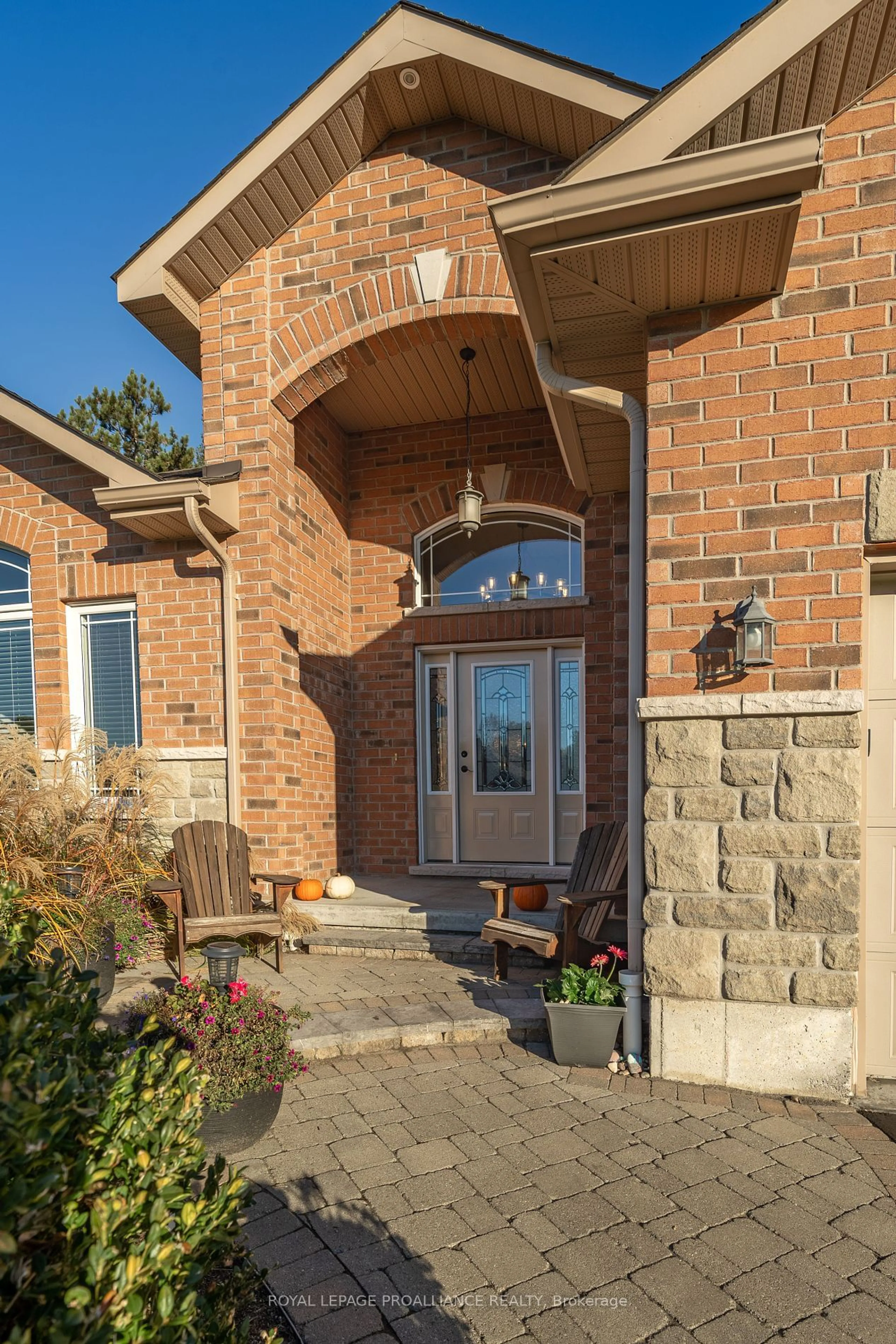 Home with brick exterior material for 23 Algonquin Ave, Brighton Ontario K0K 1H0