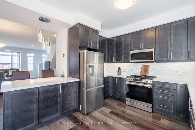 Additional property image - 61 Soho St Unit 68