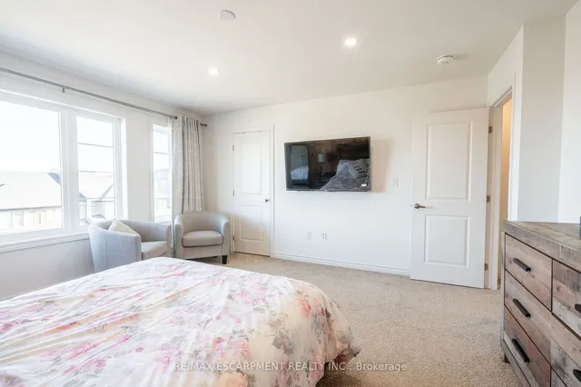 Additional property image - 61 Soho St Unit 68