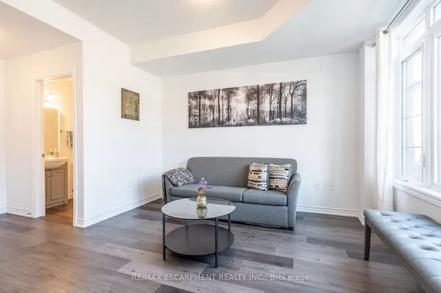 Additional property image - 61 Soho St Unit 68