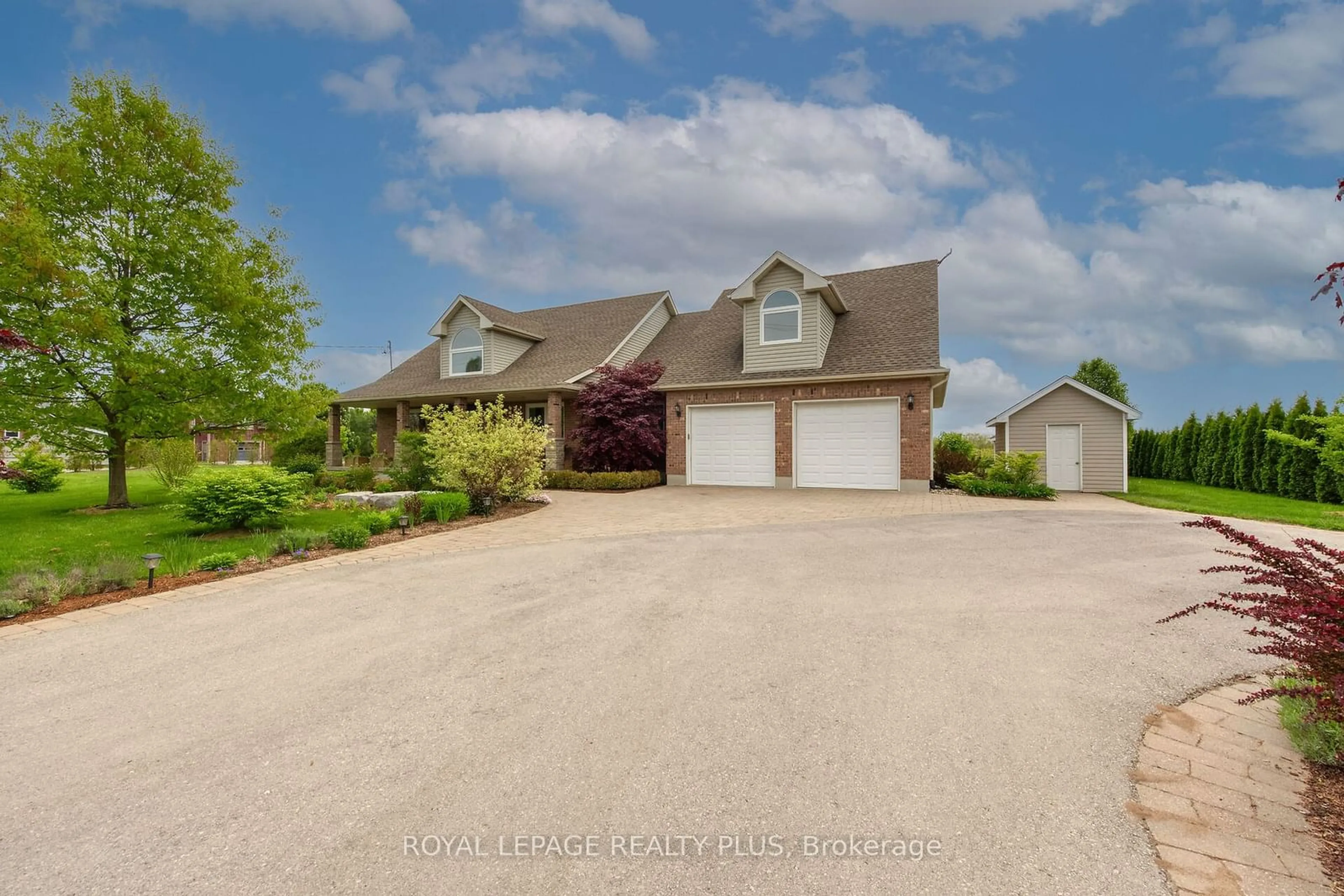 Frontside or backside of a home, the street view for 1201 Concession 2 Rd, Niagara-on-the-Lake Ontario L0S 1J0