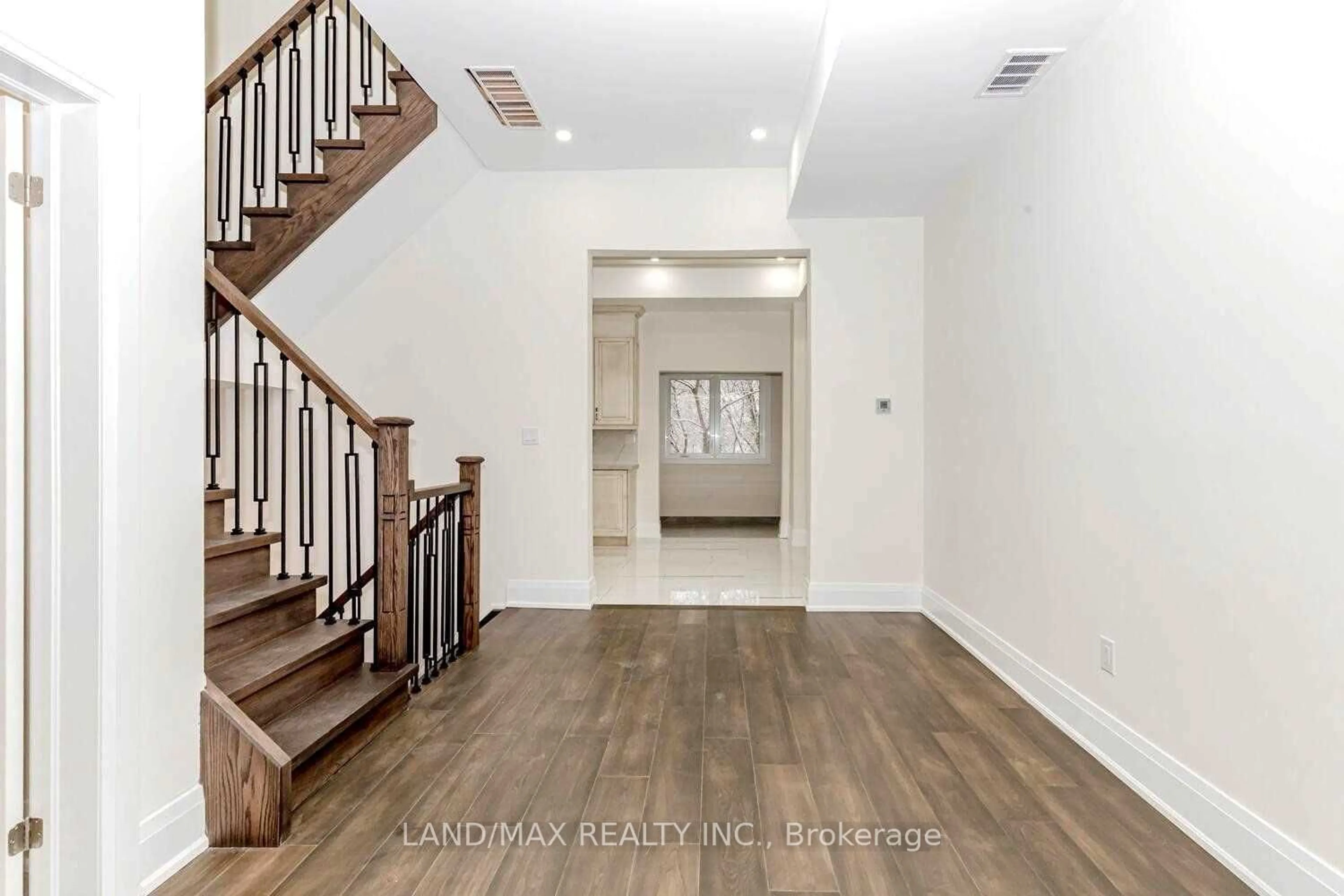 Indoor entryway, wood floors for 110A Gilkison St, Brantford Ontario N3T 2A3