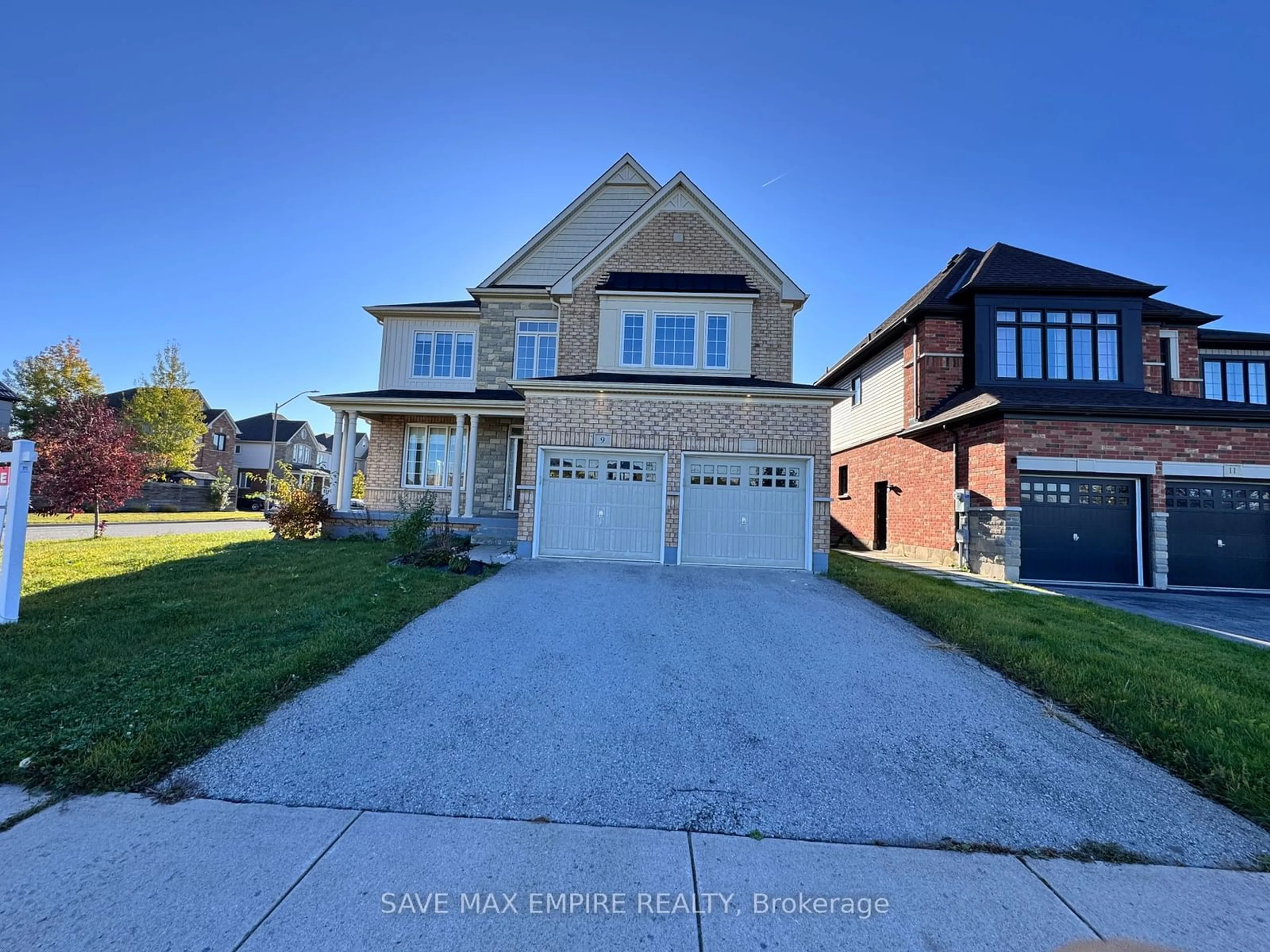 Frontside or backside of a home, the street view for 9 Sunset Way, Thorold Ontario L2V 0B6