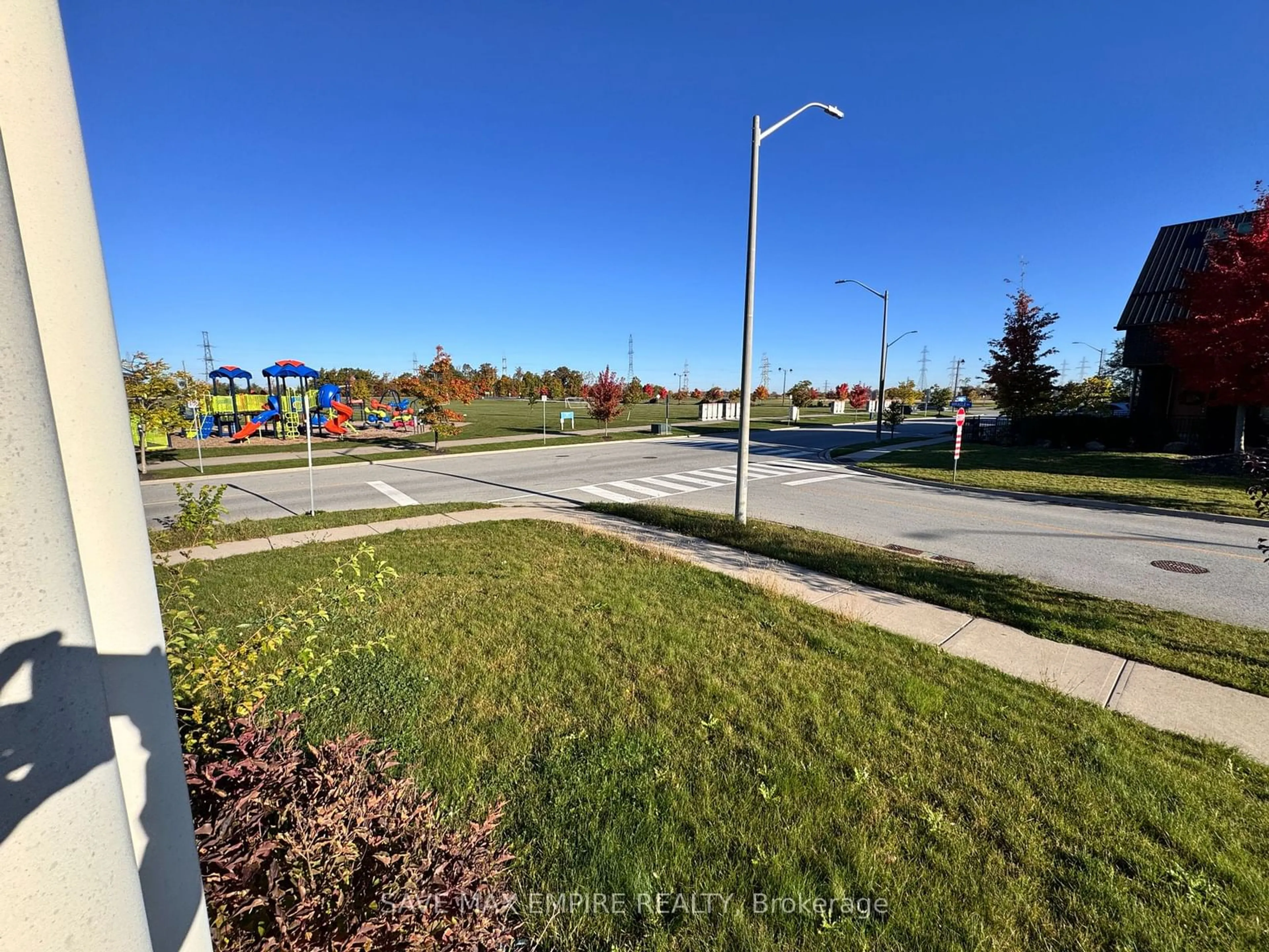 A pic from exterior of the house or condo, the street view for 9 Sunset Way, Thorold Ontario L2V 0B6