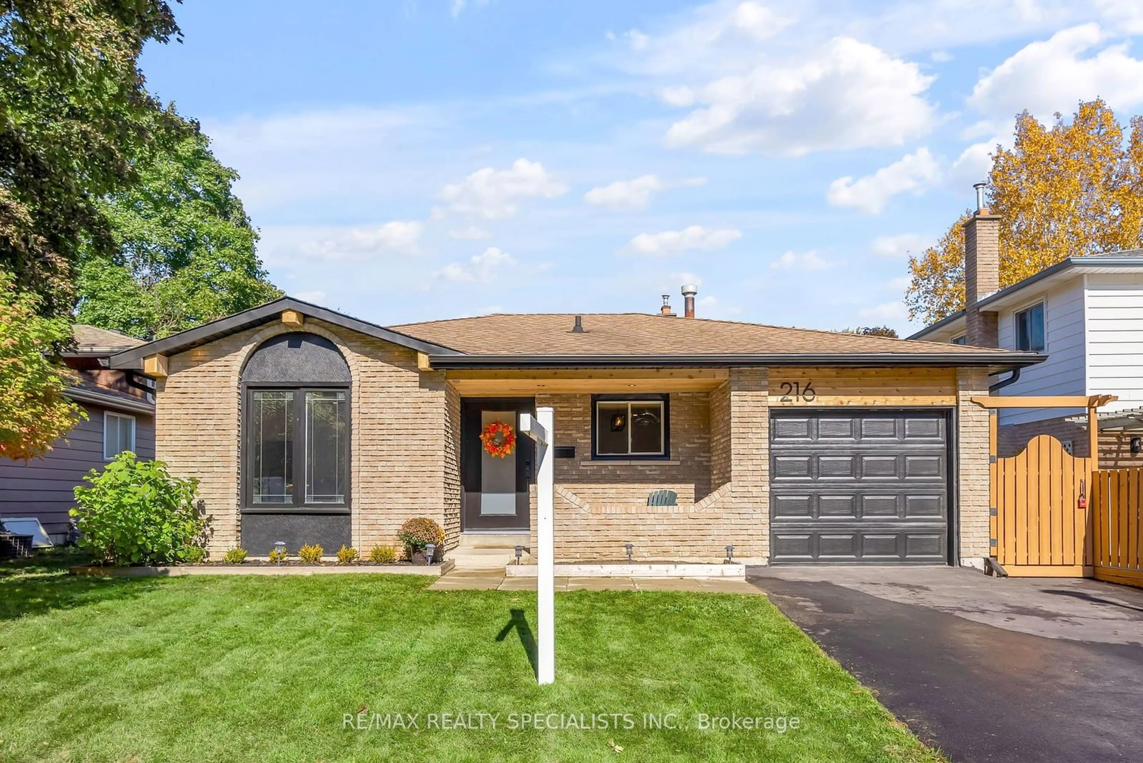 Home with brick exterior material for 216 Erindale Cres, Cambridge Ontario N3C 3E8