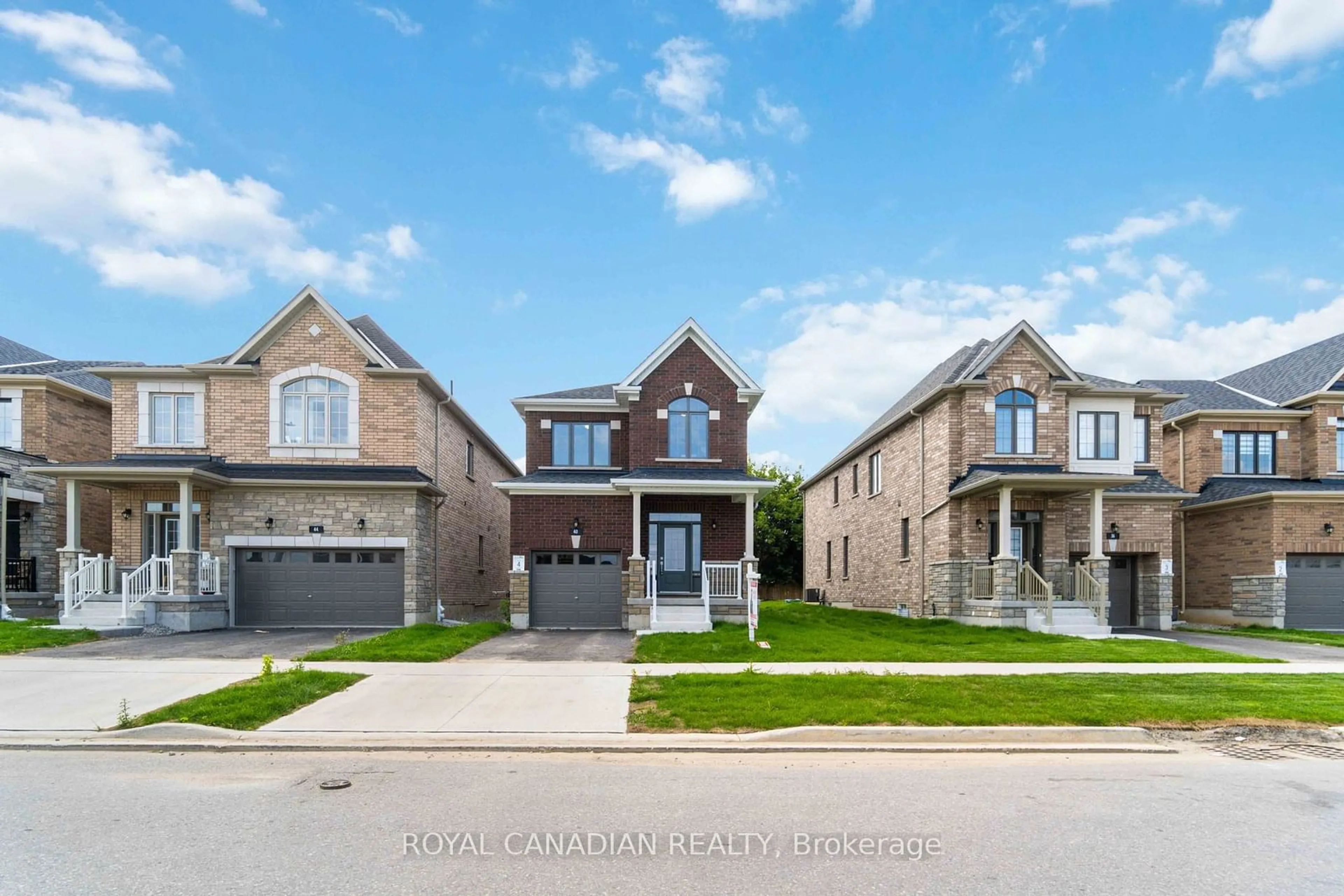 Frontside or backside of a home, the street view for 40 Lumb Dr, Cambridge Ontario N1T 1W6