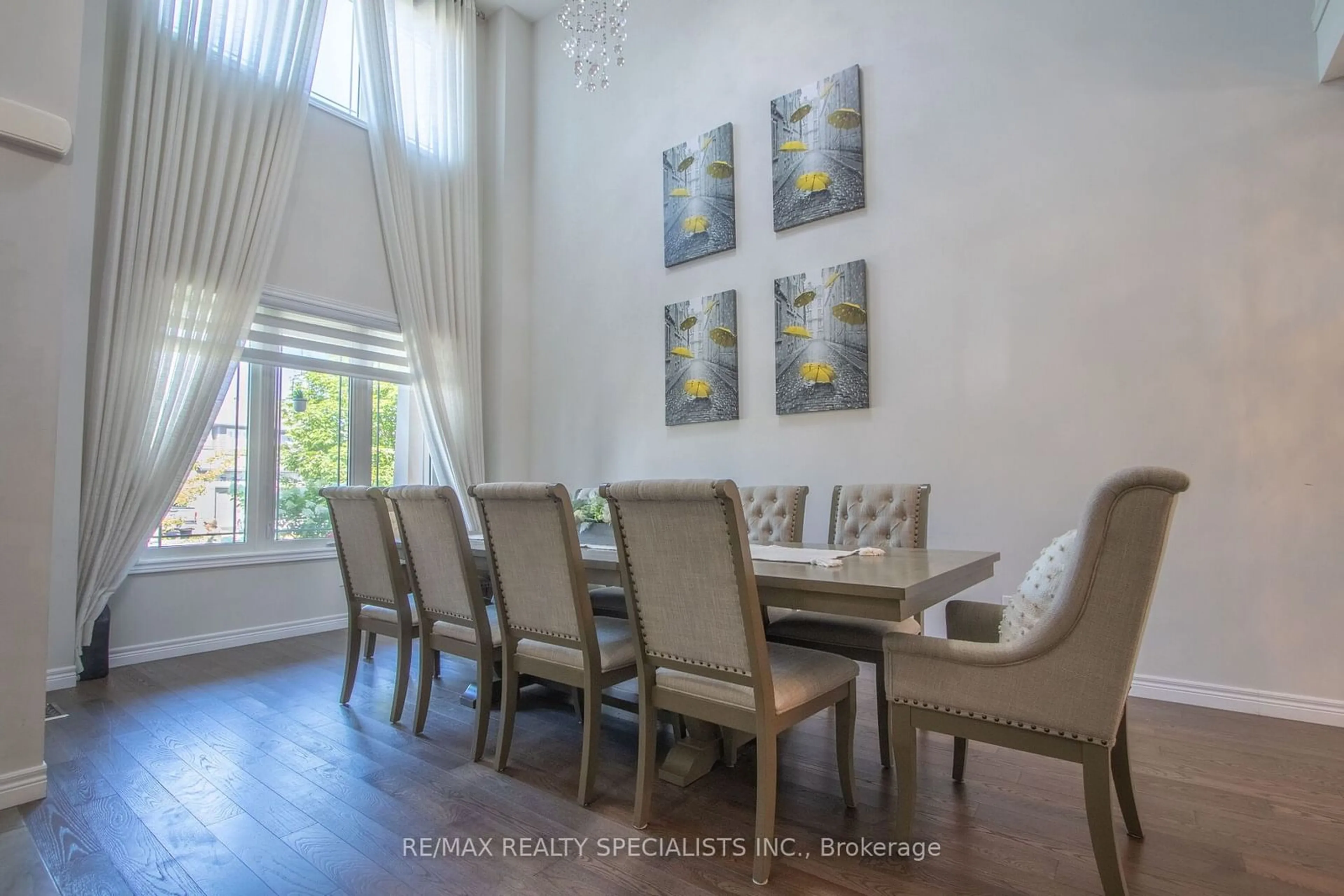 Dining room, wood floors for 77 Taylor Dr, East Luther Grand Valley Ontario L9W 6P4