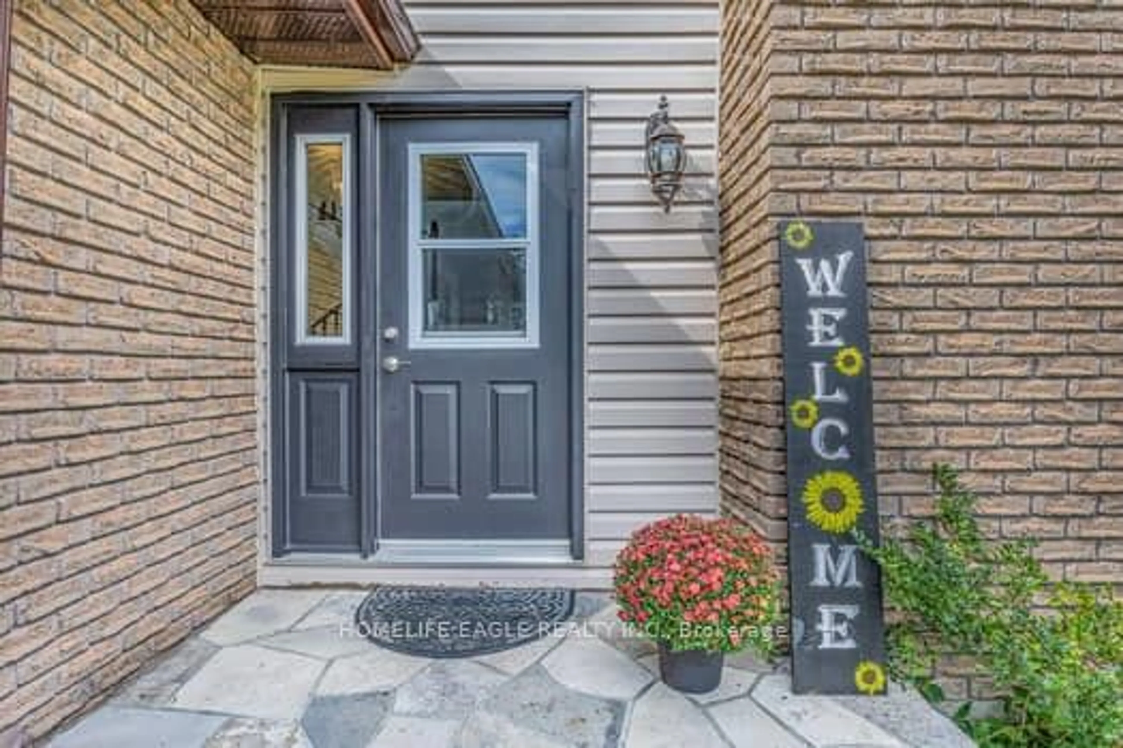 Indoor entryway, wood floors for 482 Grandview Dr, Meaford Ontario N4L 1J7