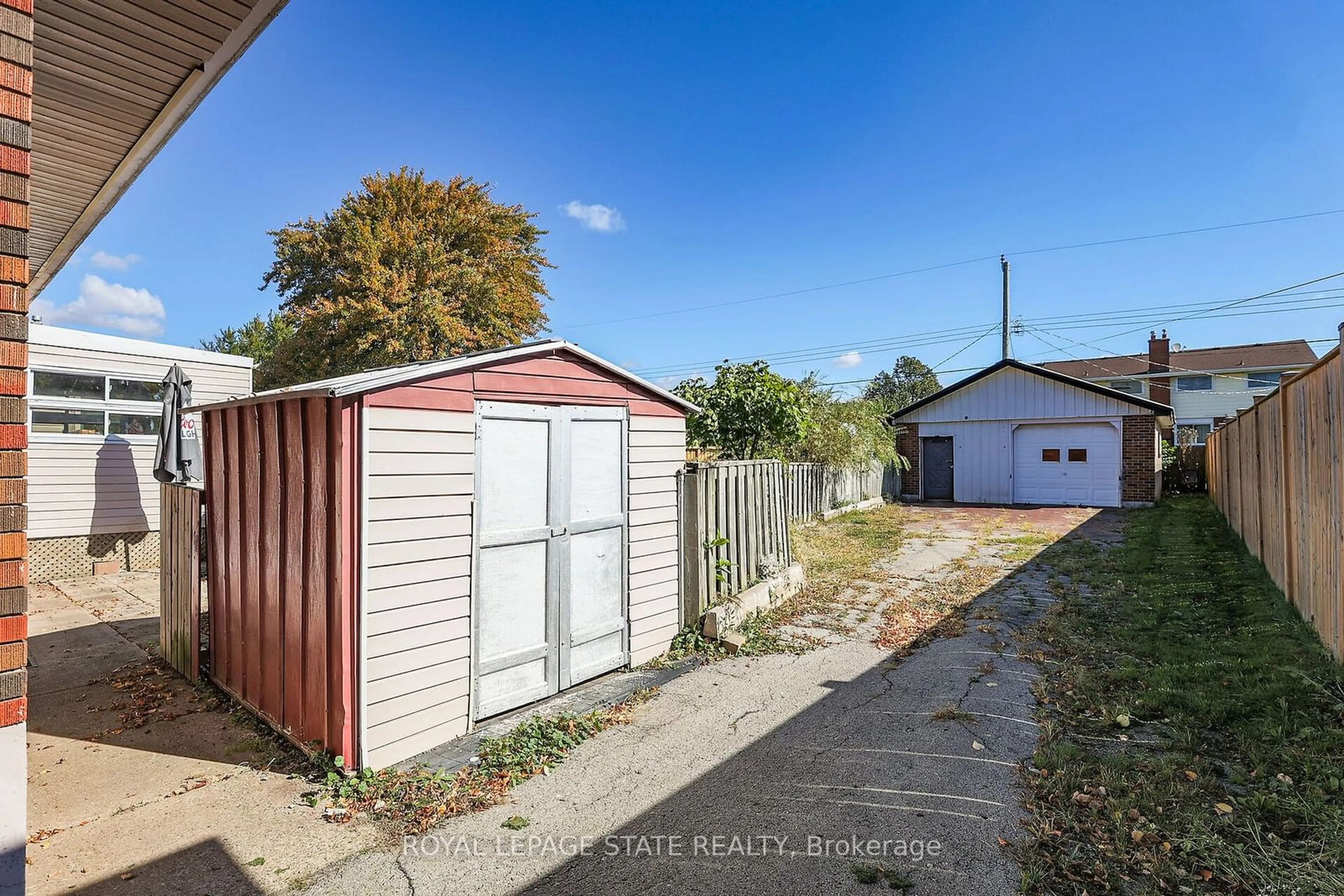 Shed for 44 Golden Blvd, Welland Ontario L3B 1H4