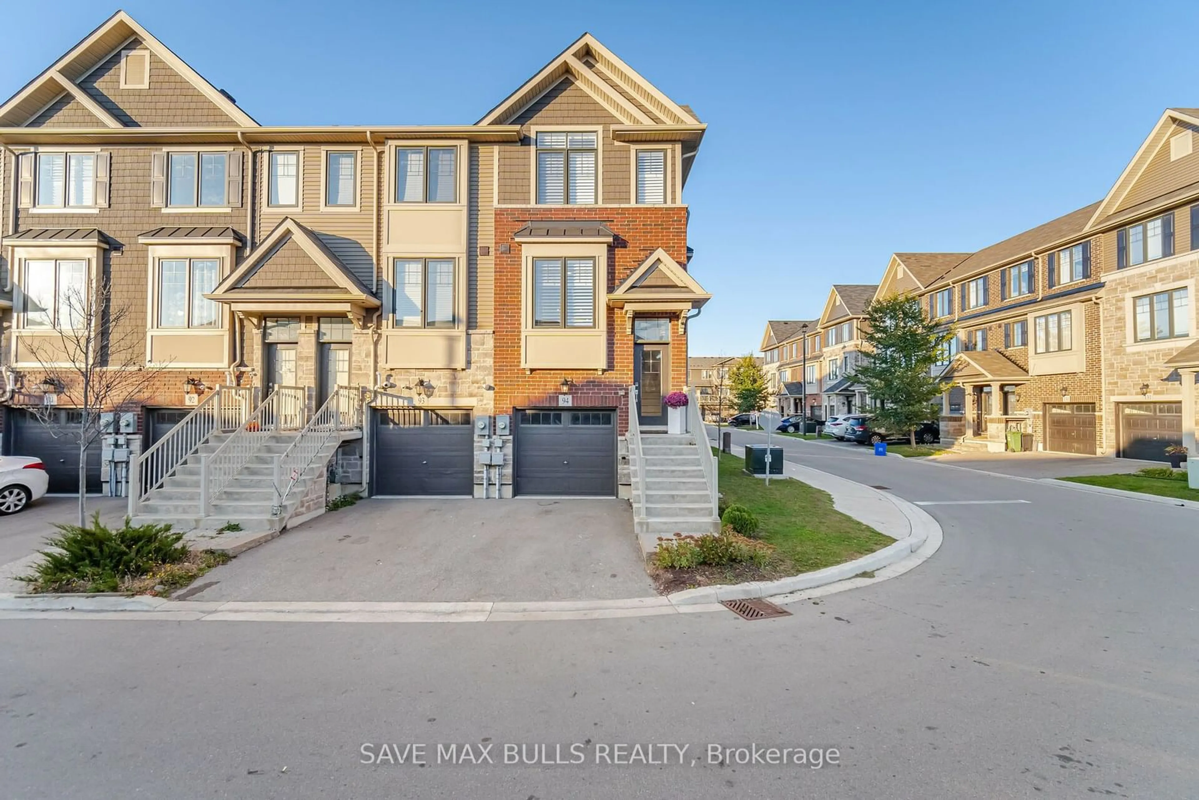 A pic from exterior of the house or condo, the street view for 1890 Rymal Rd #94, Hamilton Ontario L0R 1P0