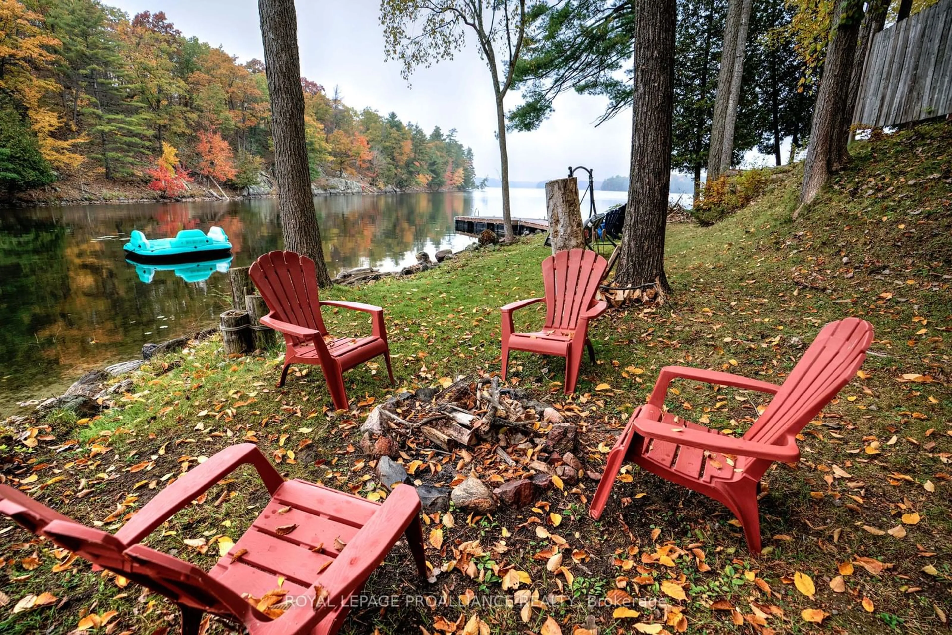 Patio, lake for 6868 Smith Lane, South Frontenac Ontario K0H 2L0